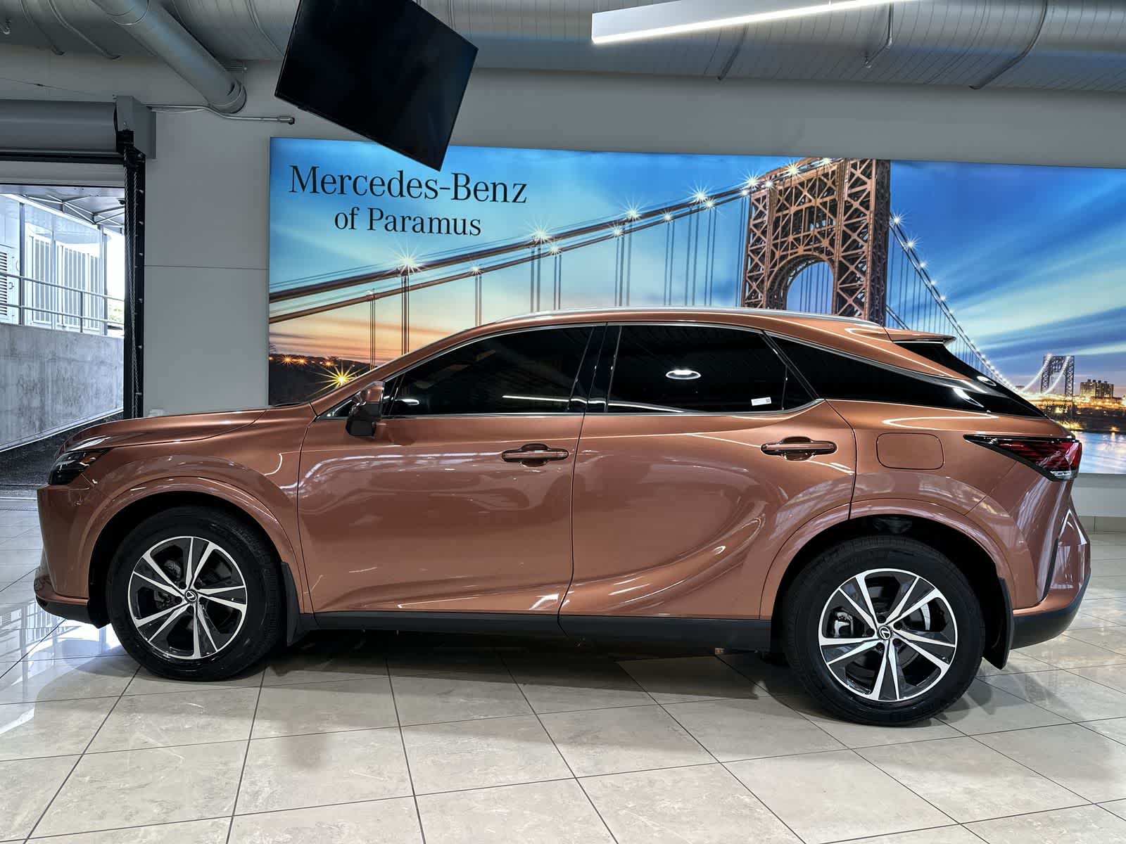 Thumbnail: 2024 Lexus RX - 14