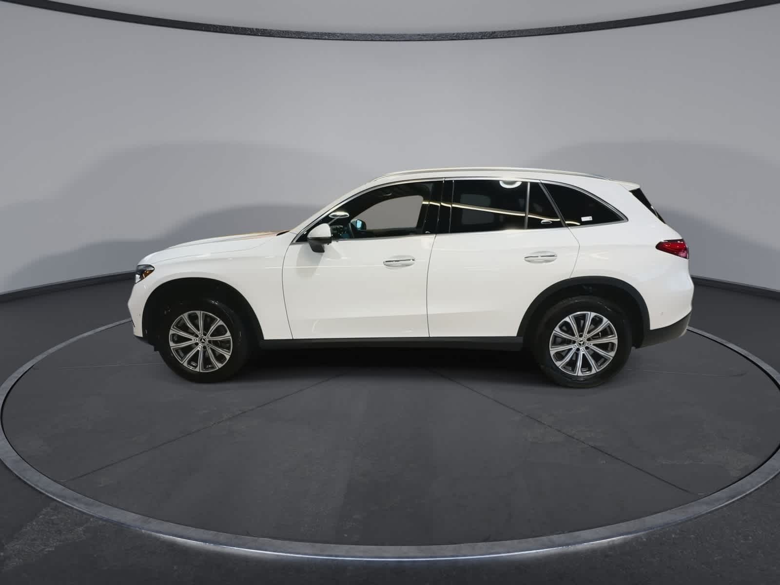 Thumbnail: 2024 Mercedes-Benz GLC - 7