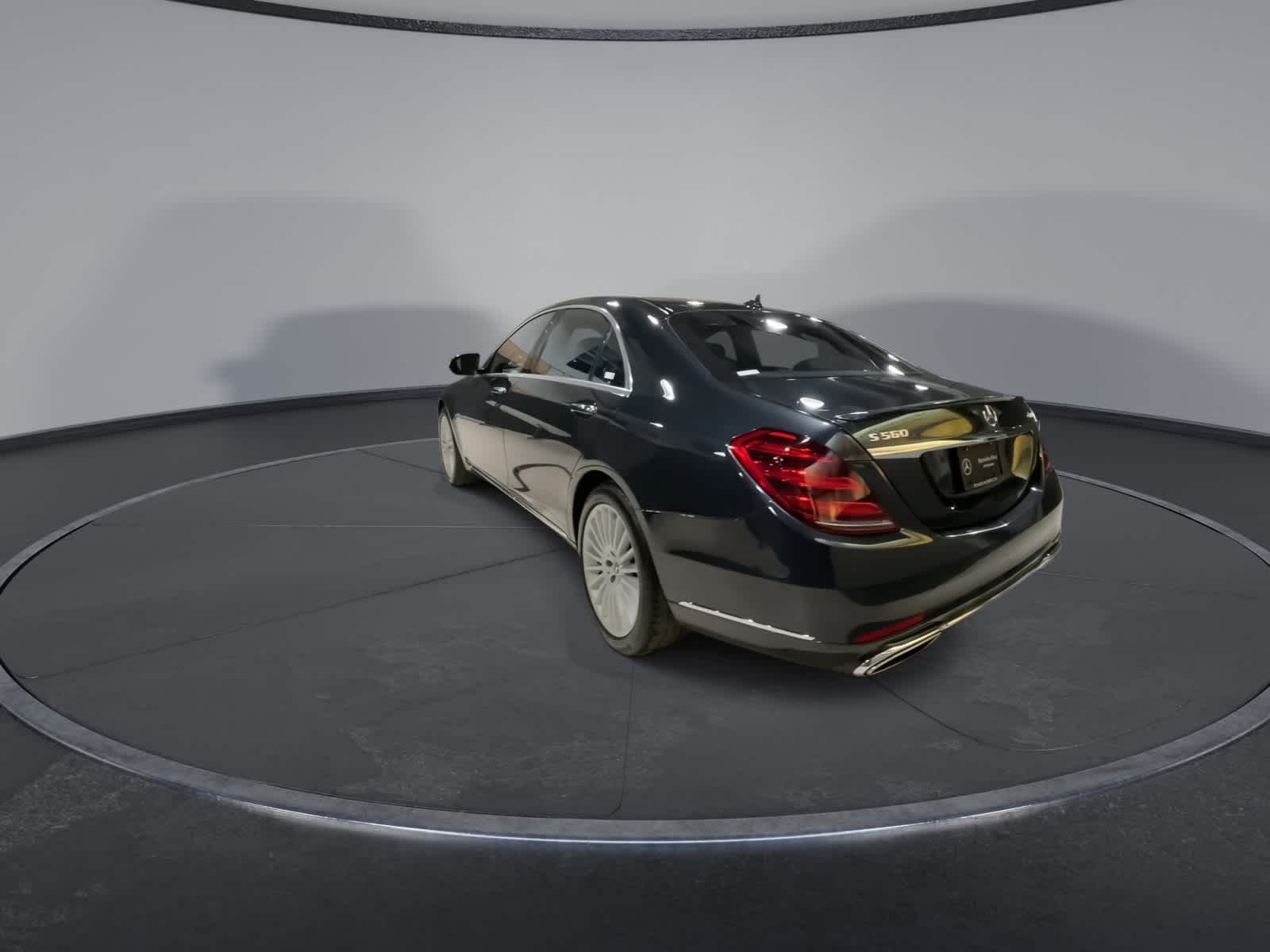 Thumbnail: 2019 Mercedes-Benz S-Class - 9