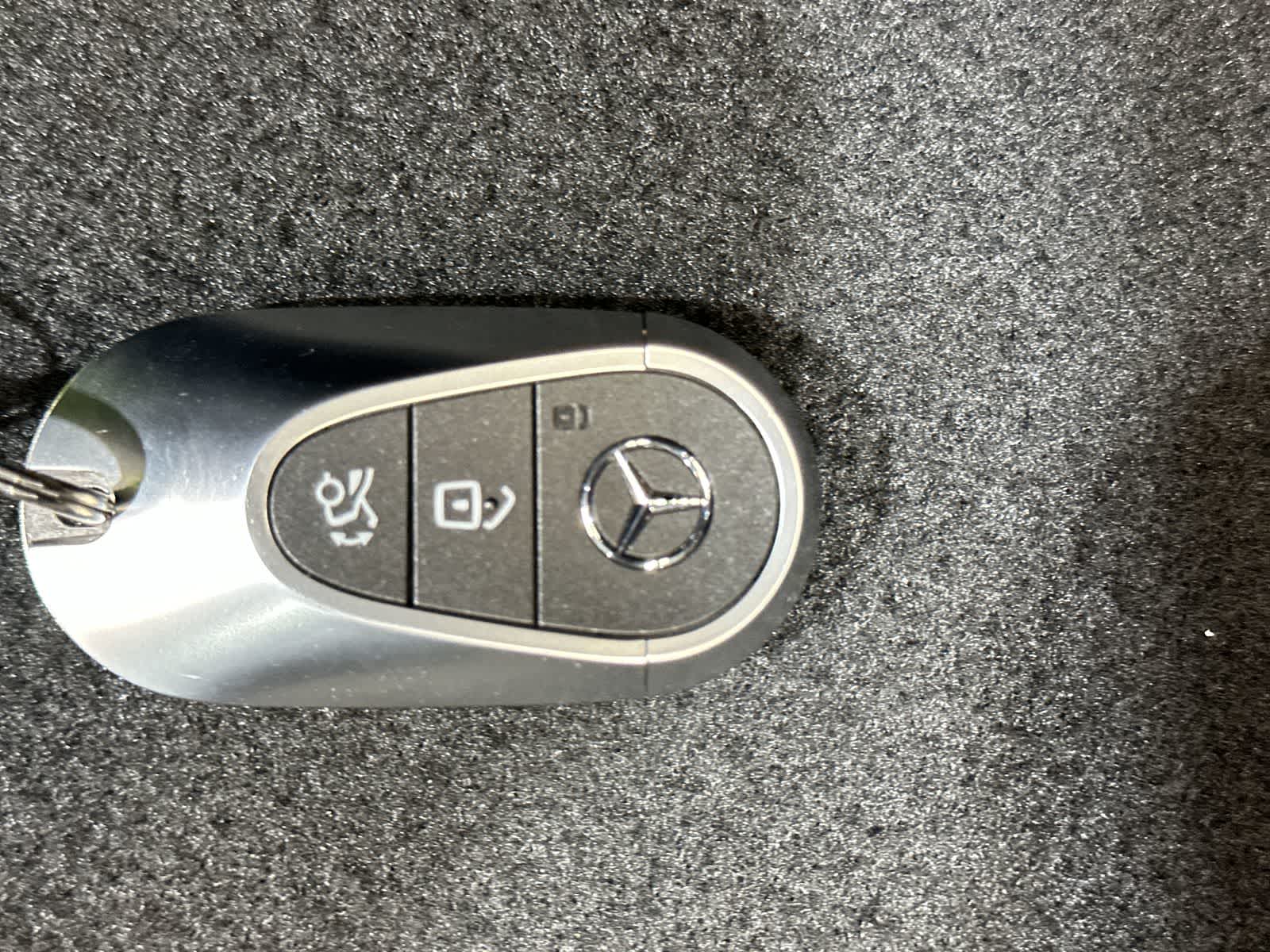 Thumbnail: 2025 Mercedes-Benz E-Class - 32