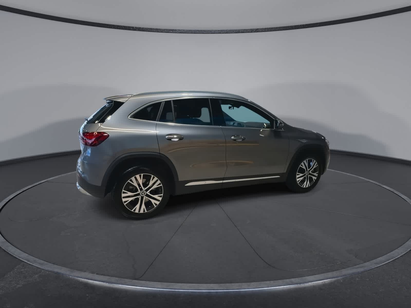 Thumbnail: 2026 Mercedes-Benz GLA - 12