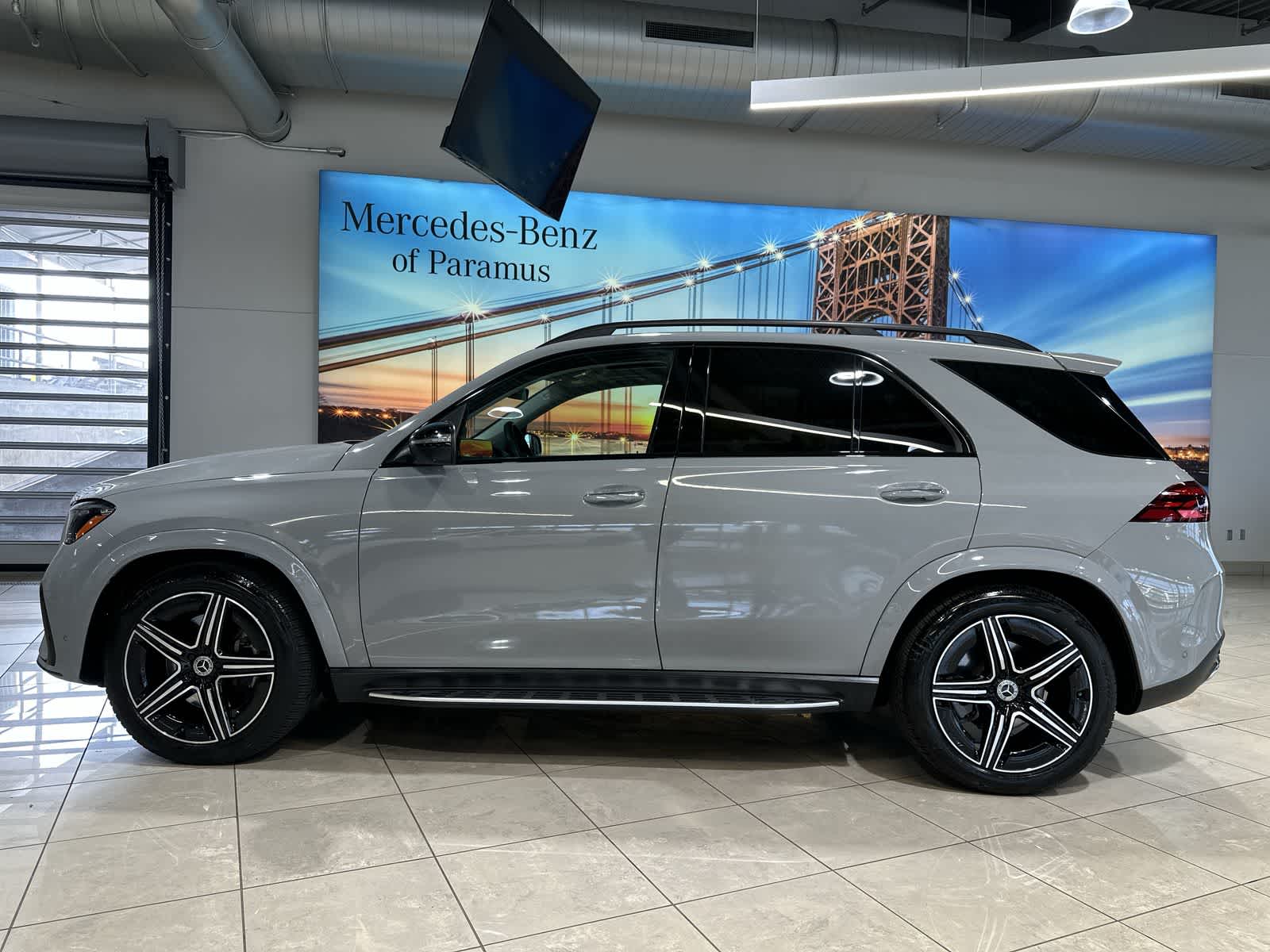 Thumbnail: 2026 Mercedes-Benz GLE - 15