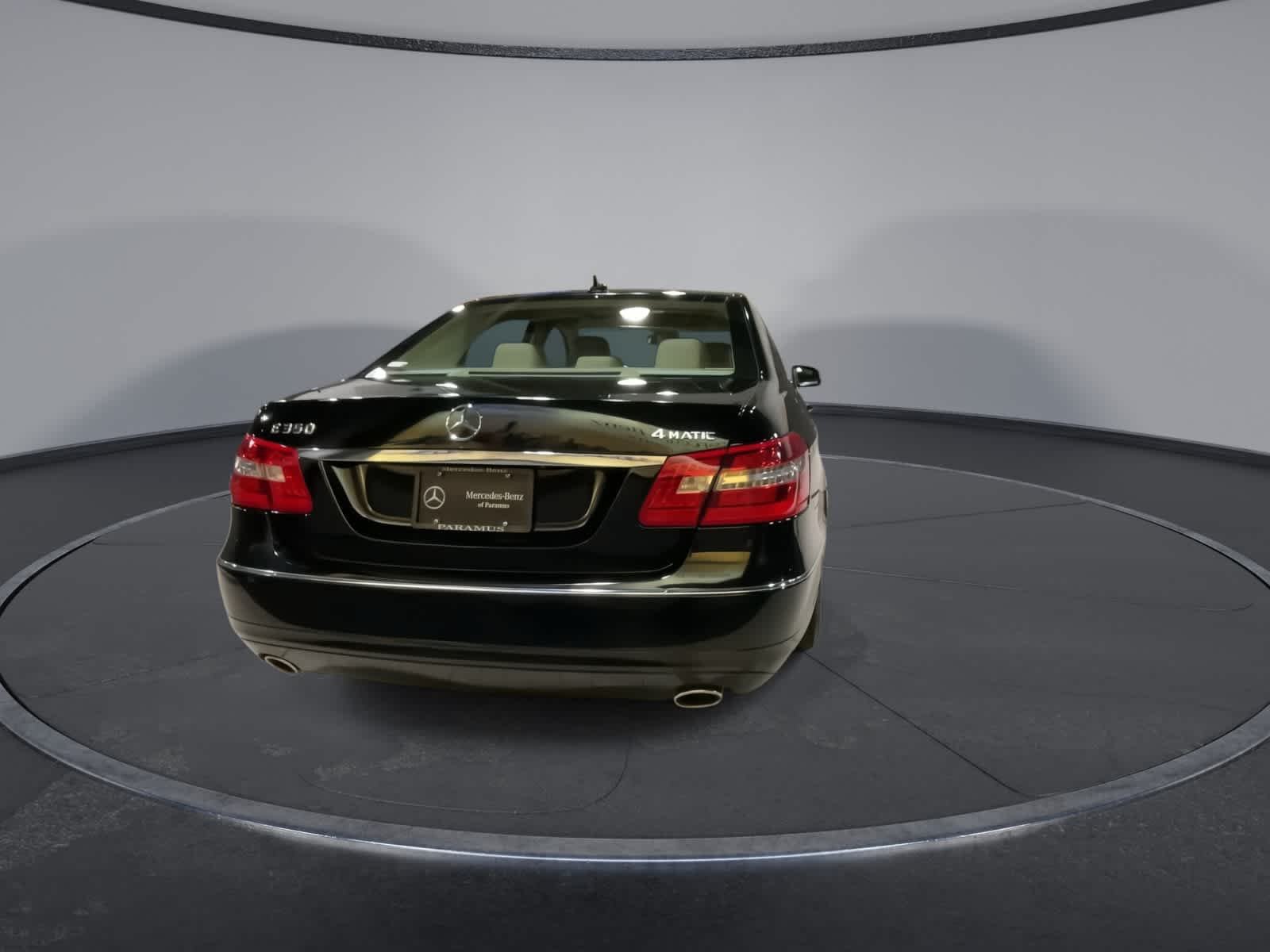 Thumbnail: 2013 Mercedes-Benz E-Class - 11