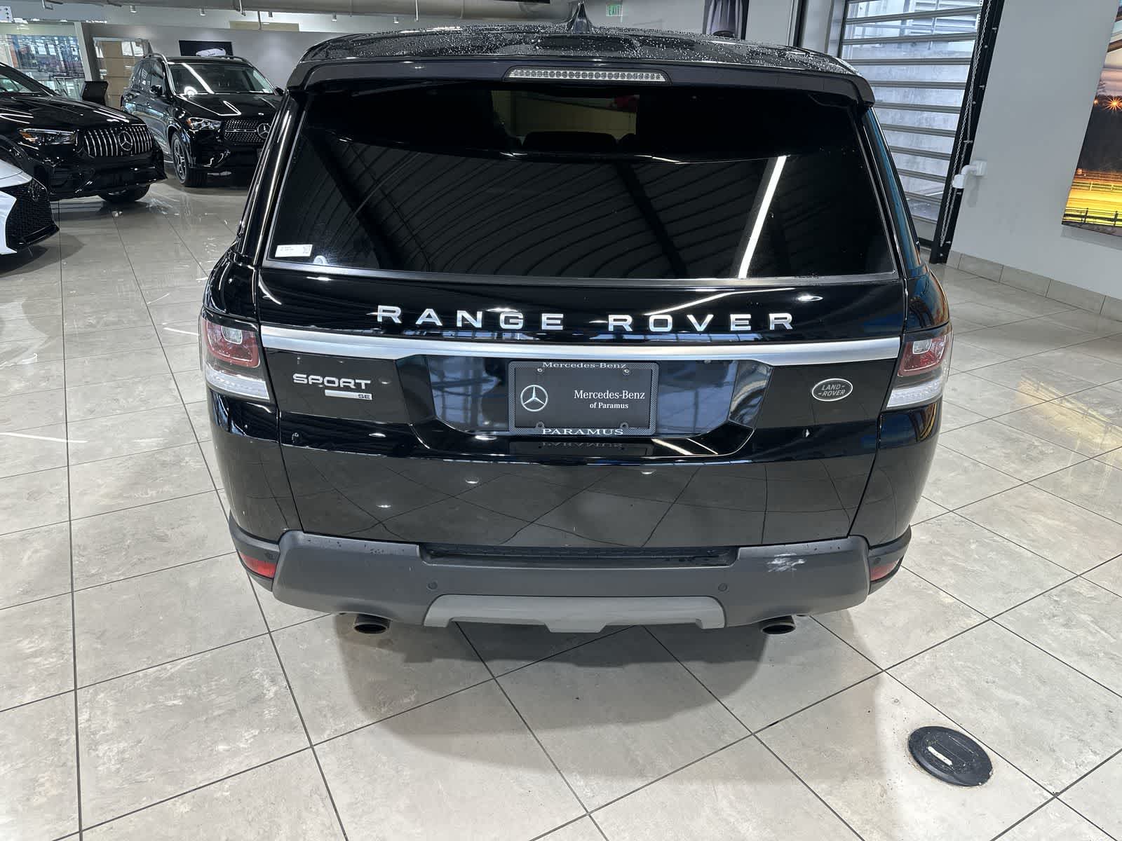 Thumbnail: 2017 Land Rover Range Rover Sport - 17