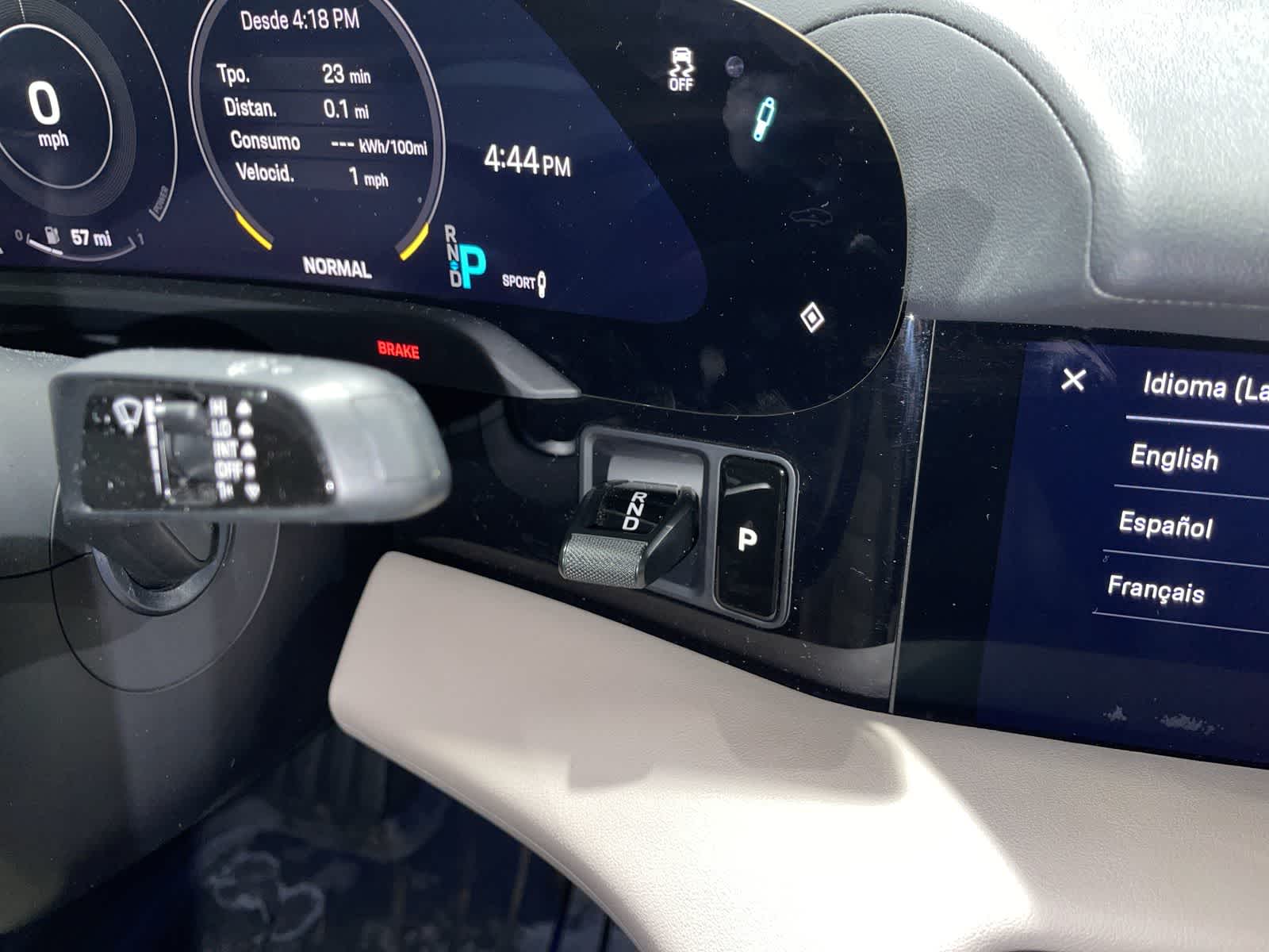 Thumbnail: 2022 Porsche Taycan - 29