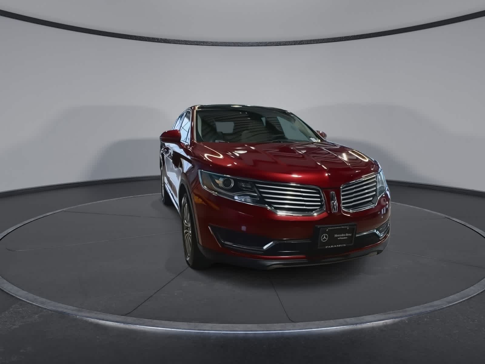 Thumbnail: 2016 Lincoln MKX - 3