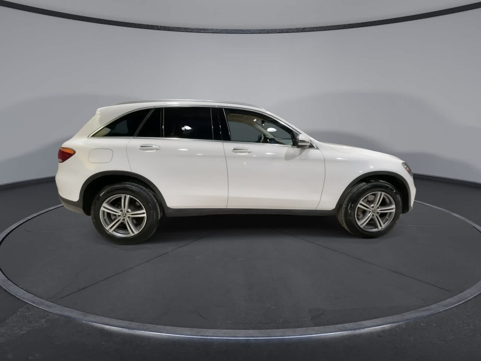 Thumbnail: 2022 Mercedes-Benz GLC - 13