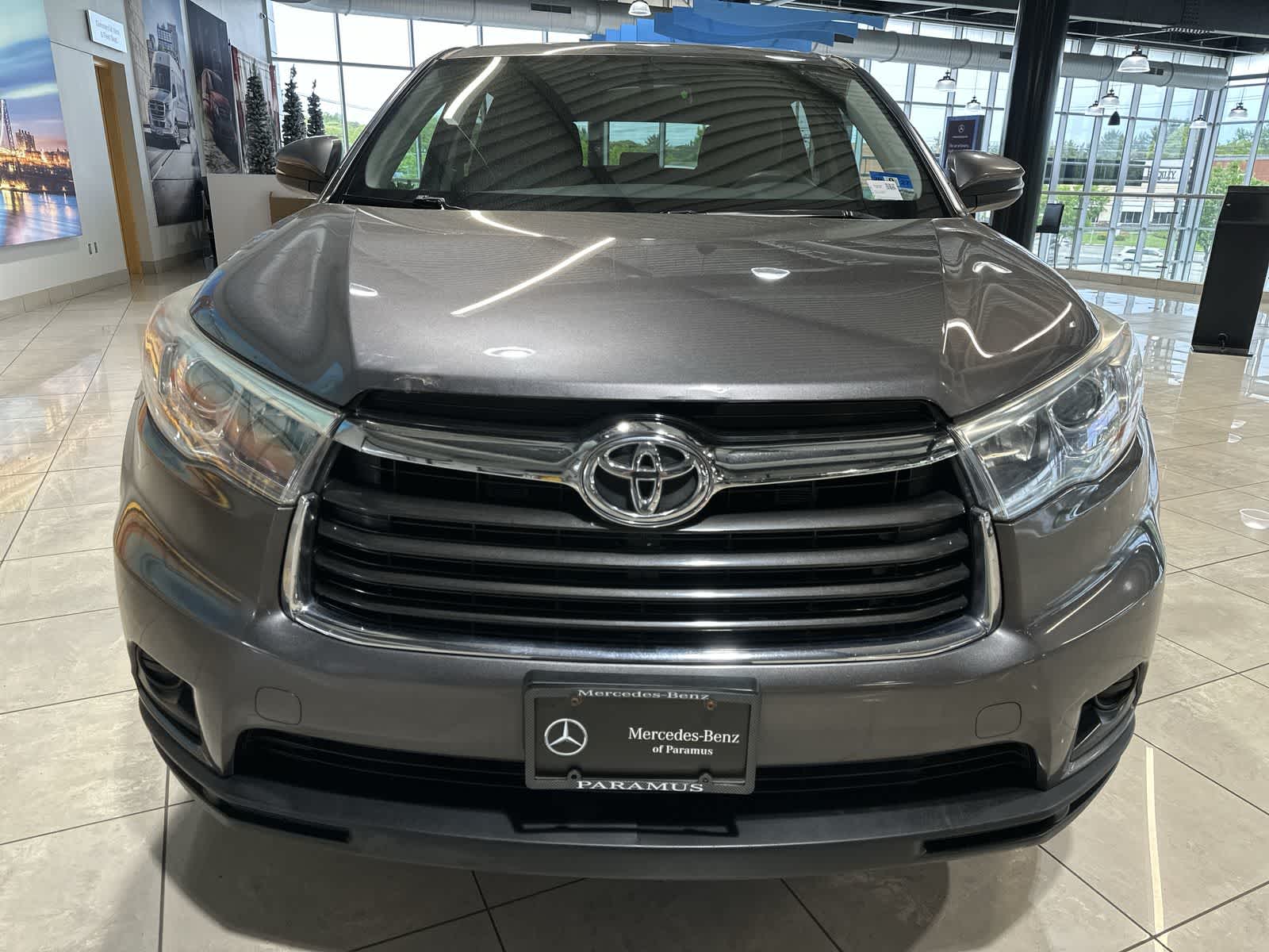 Thumbnail: 2016 Toyota Highlander - 18