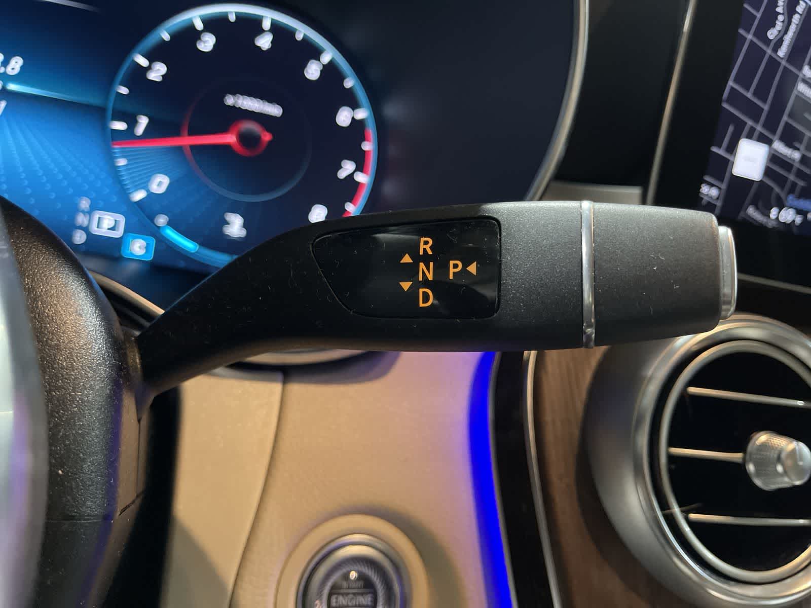 Thumbnail: 2022 Mercedes-Benz GLC - 29