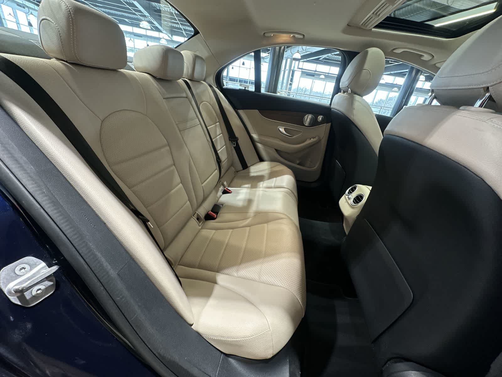 Thumbnail: 2021 Mercedes-Benz C-Class - 25