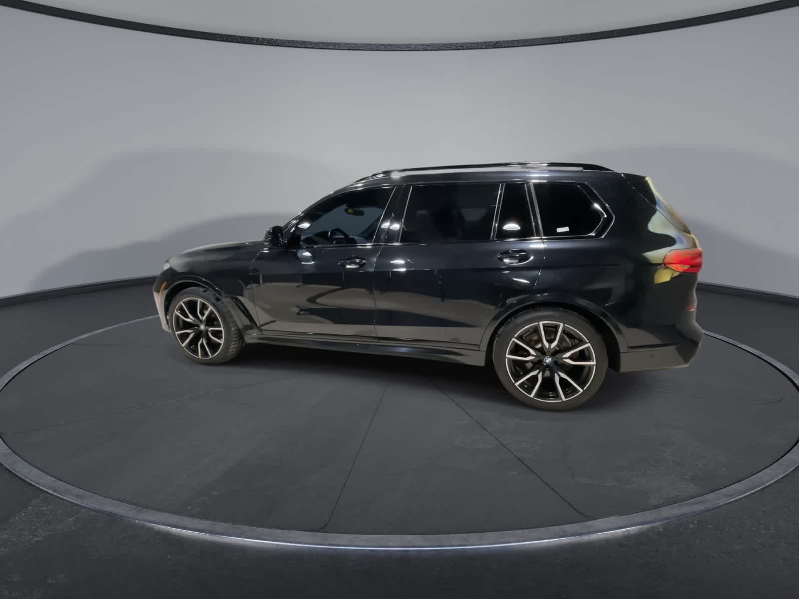 Thumbnail: 2022 BMW X7 - 8