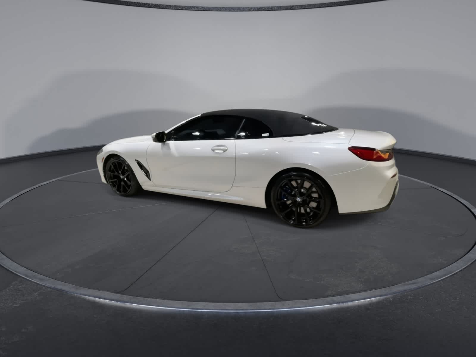 Thumbnail: 2019 BMW 8 Series - 8