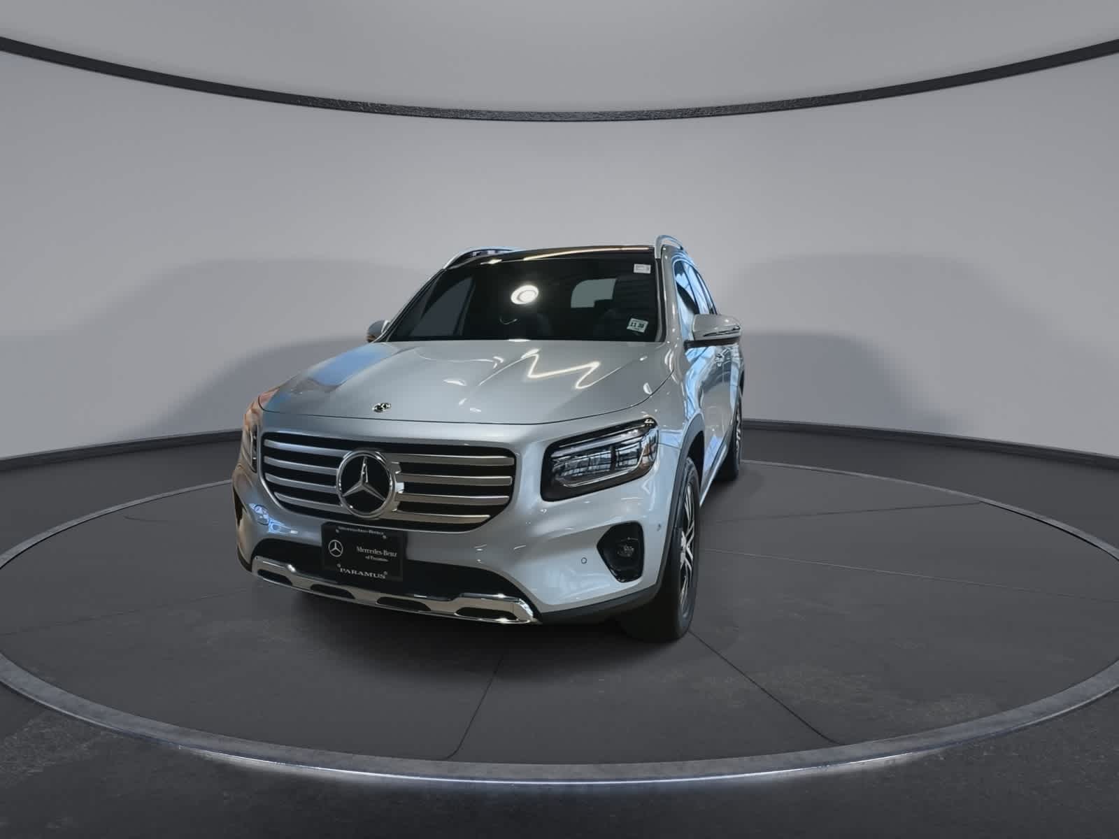 Thumbnail: 2026 Mercedes-Benz GLB - 4