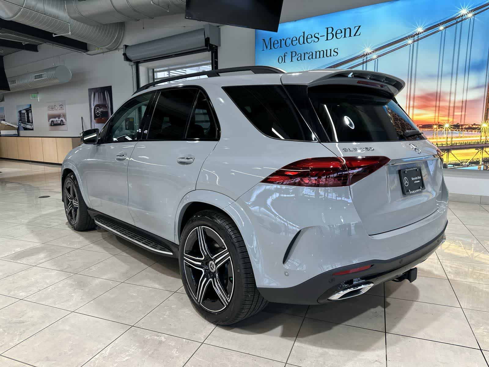 Thumbnail: 2026 Mercedes-Benz GLE - 16