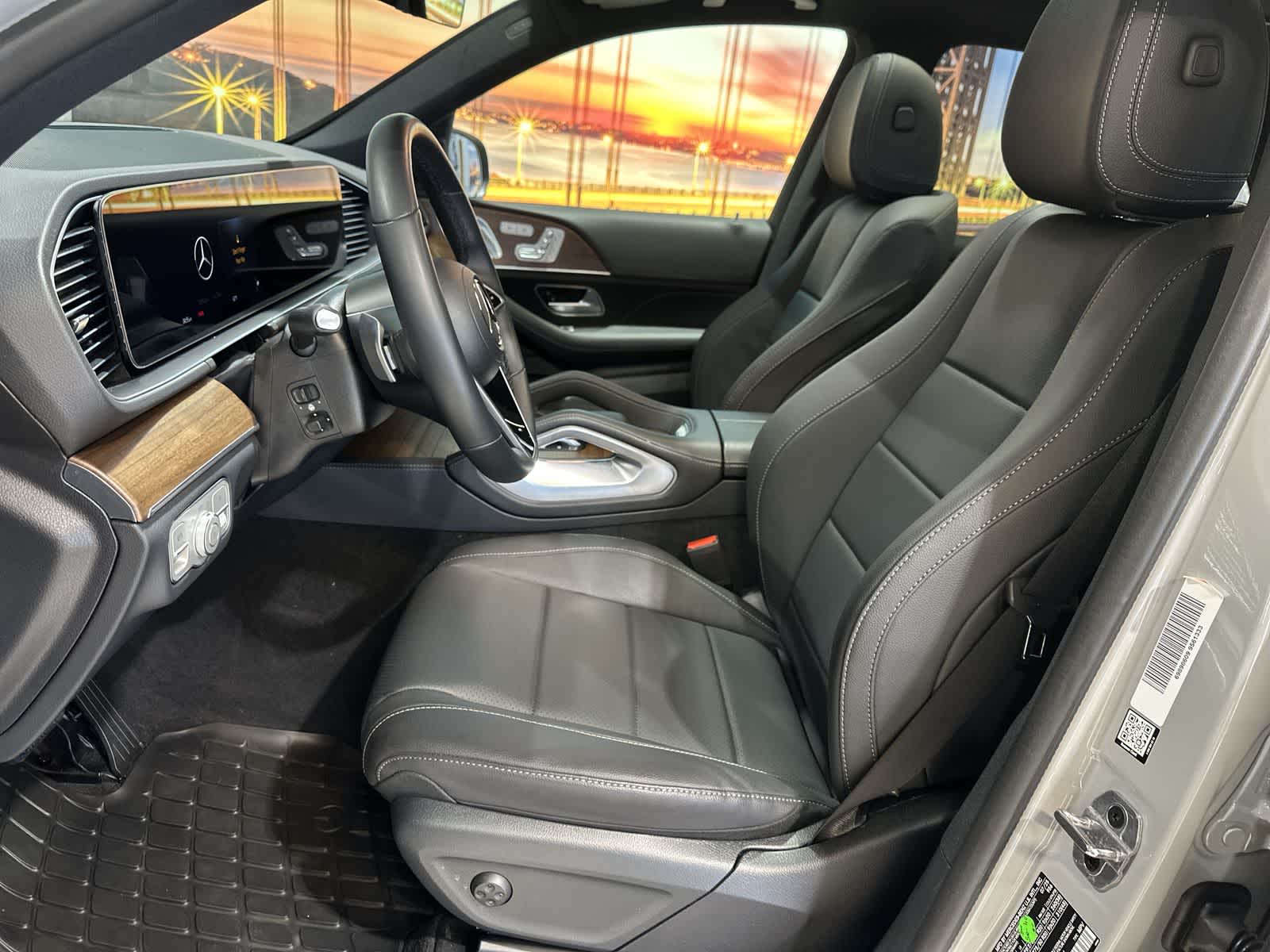 Thumbnail: 2025 Mercedes-Benz GLE - 23