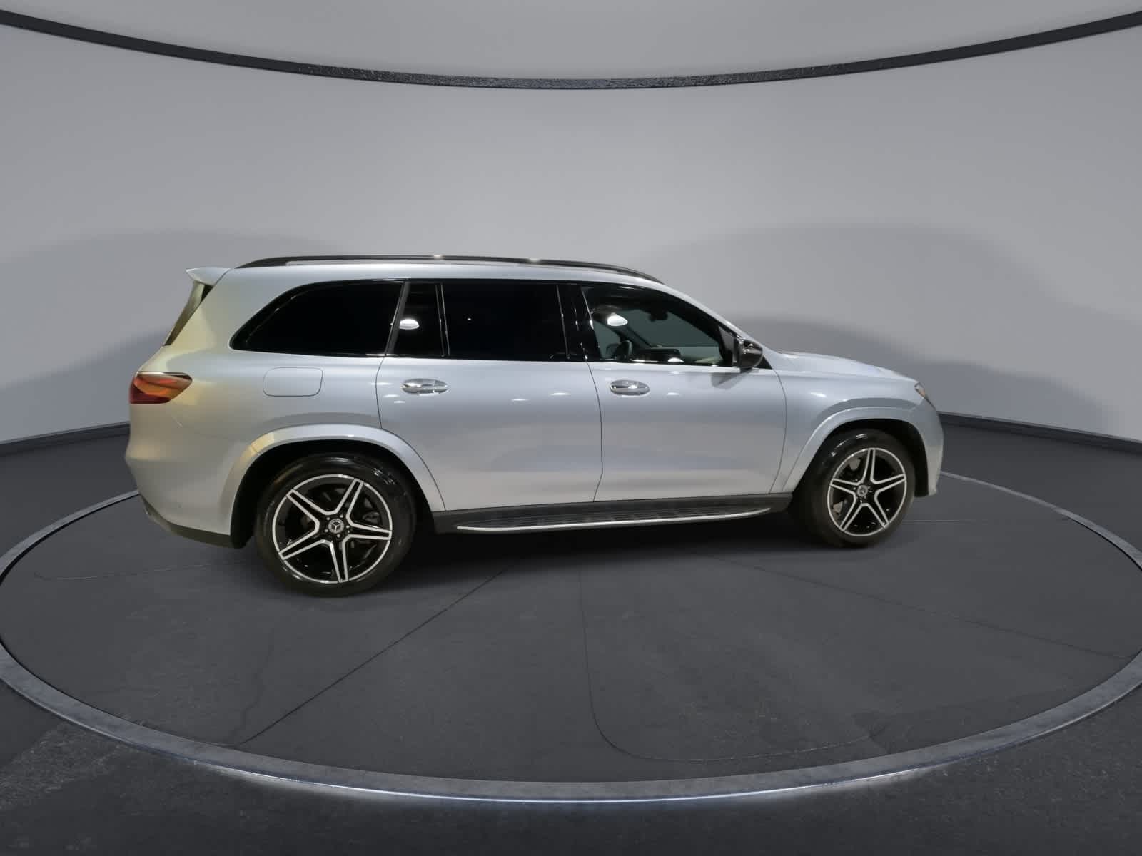 Thumbnail: 2024 Mercedes-Benz GLS - 12