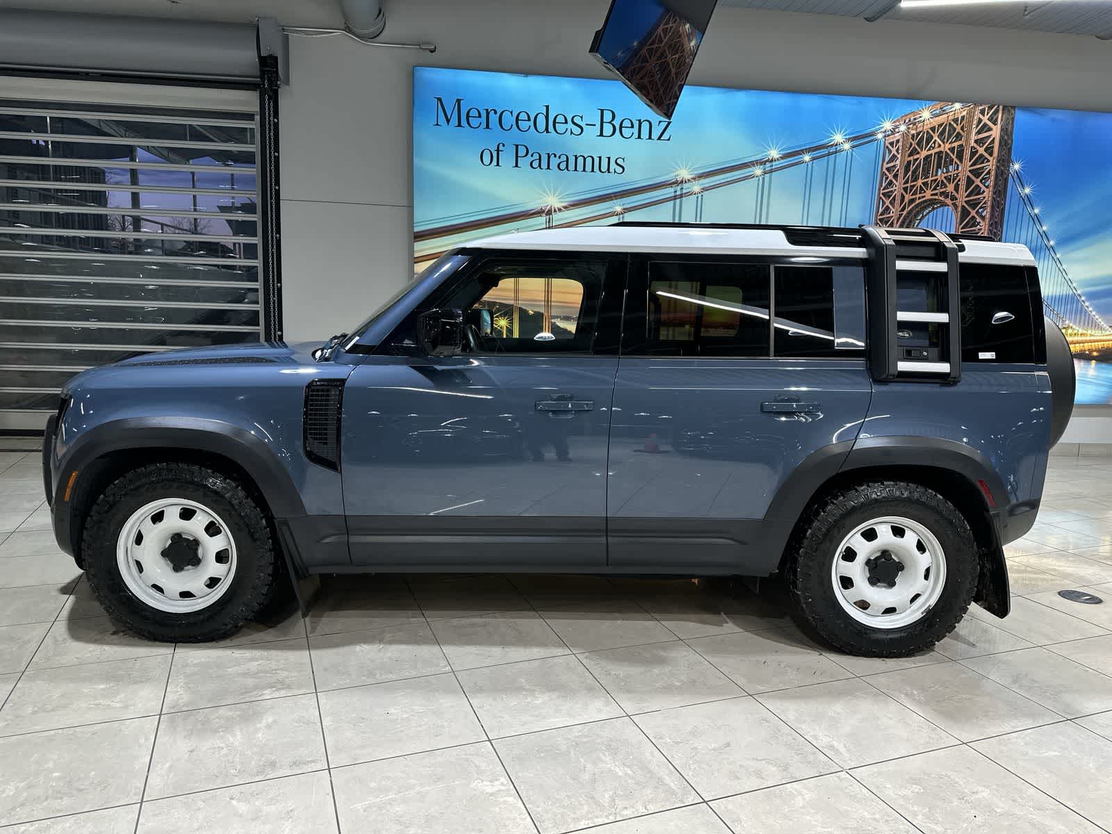 Thumbnail: 2020 Land Rover Defender - 15