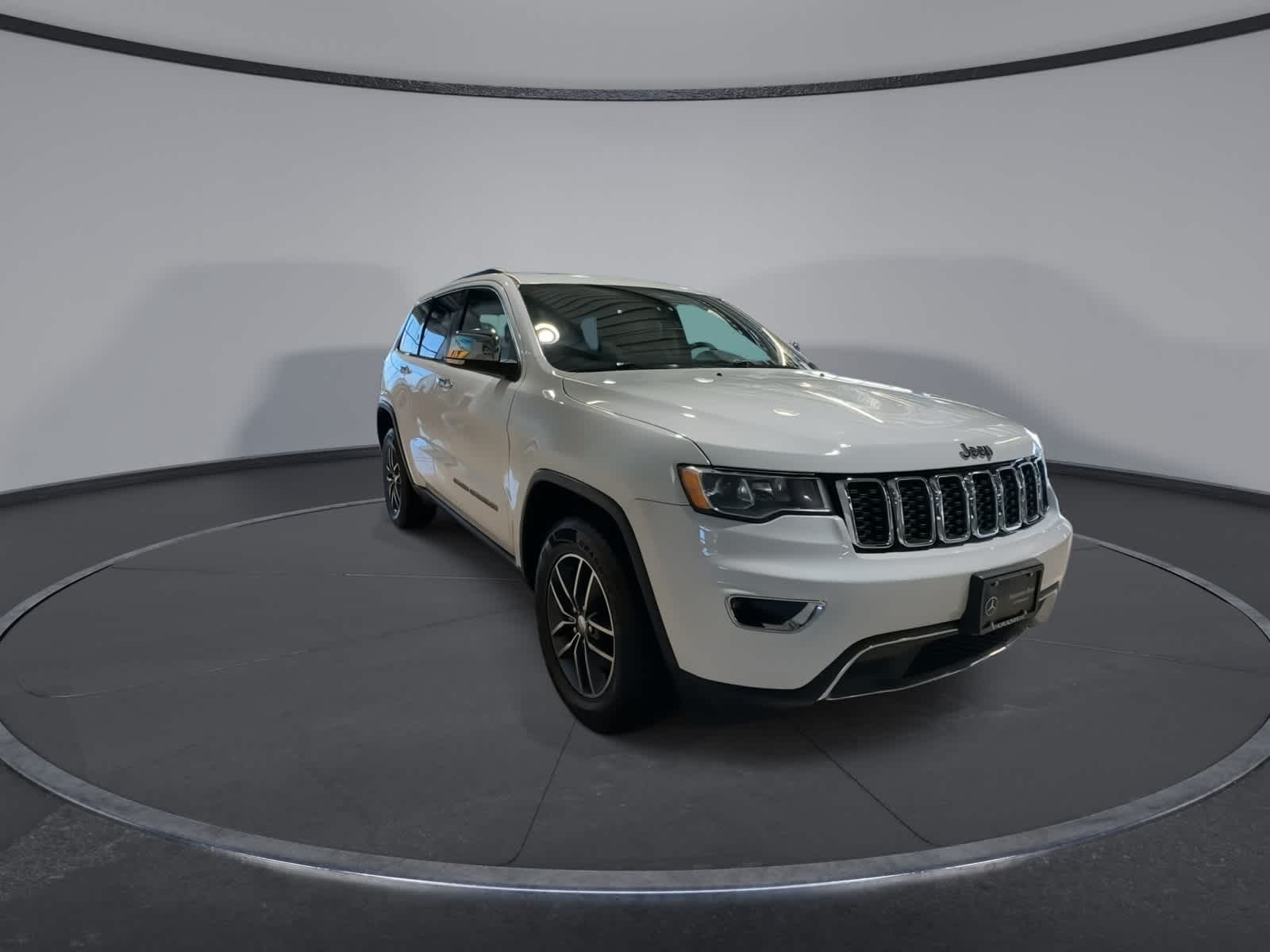 Used 2017 Jeep Grand Cherokee Limited with VIN 1C4RJFBG5HC957557 for sale in Paramus, NJ