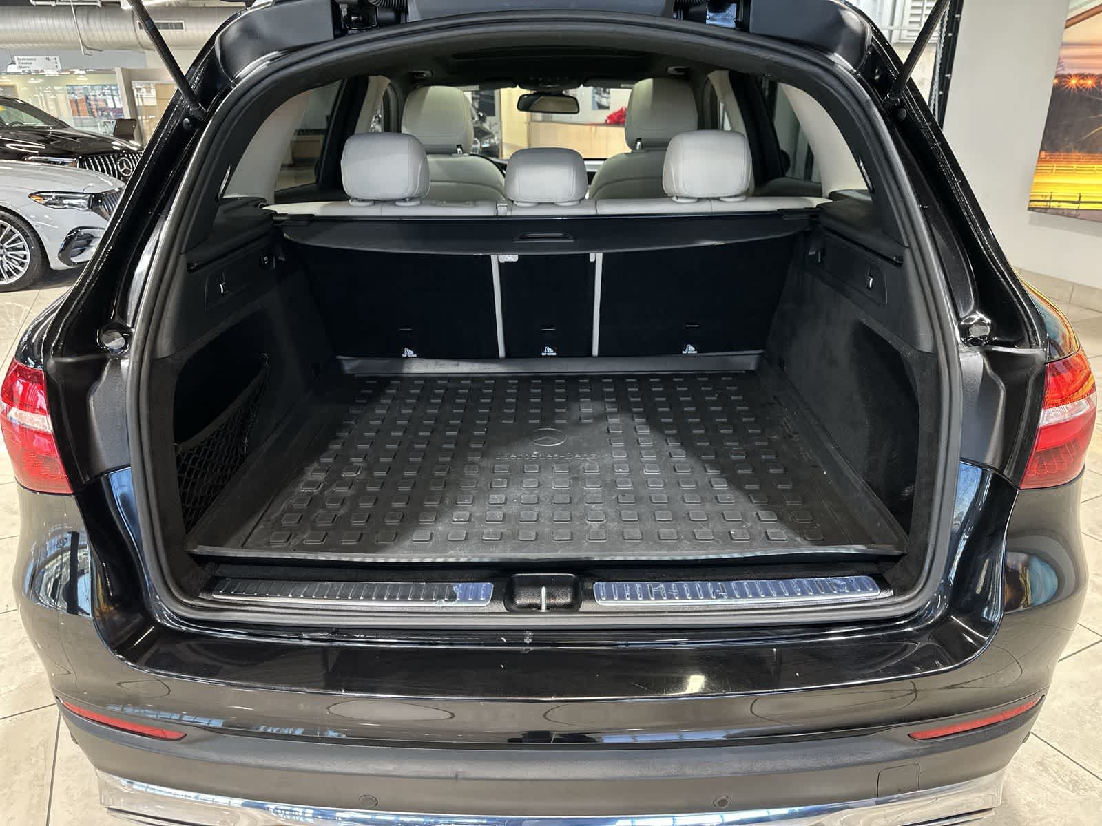 Thumbnail: 2017 Mercedes-Benz GLC - 31