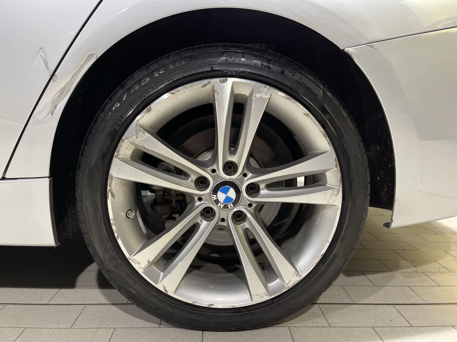 Thumbnail: 2018 BMW 3 Series - 8