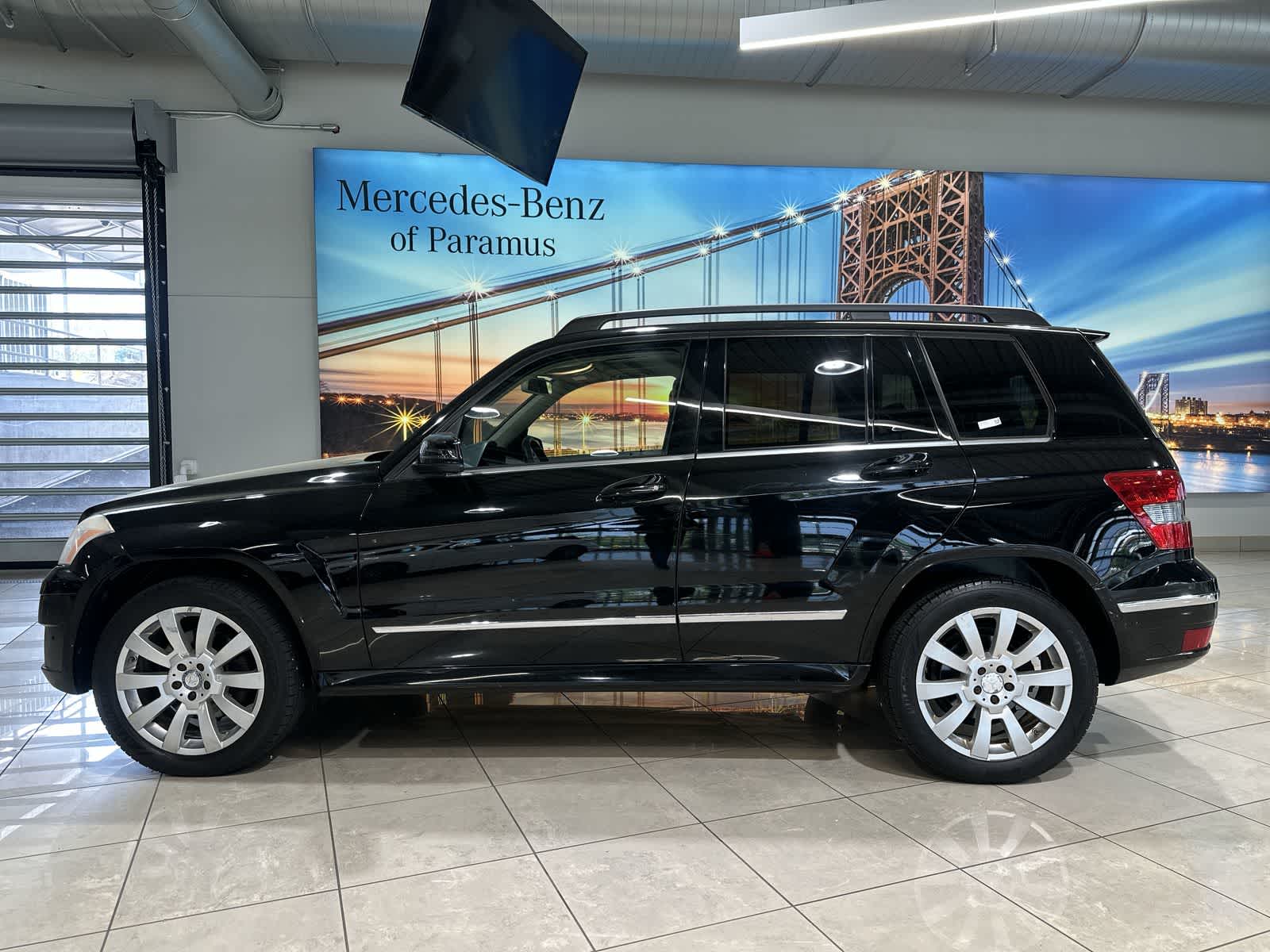 Thumbnail: 2011 Mercedes-Benz GLK - 15