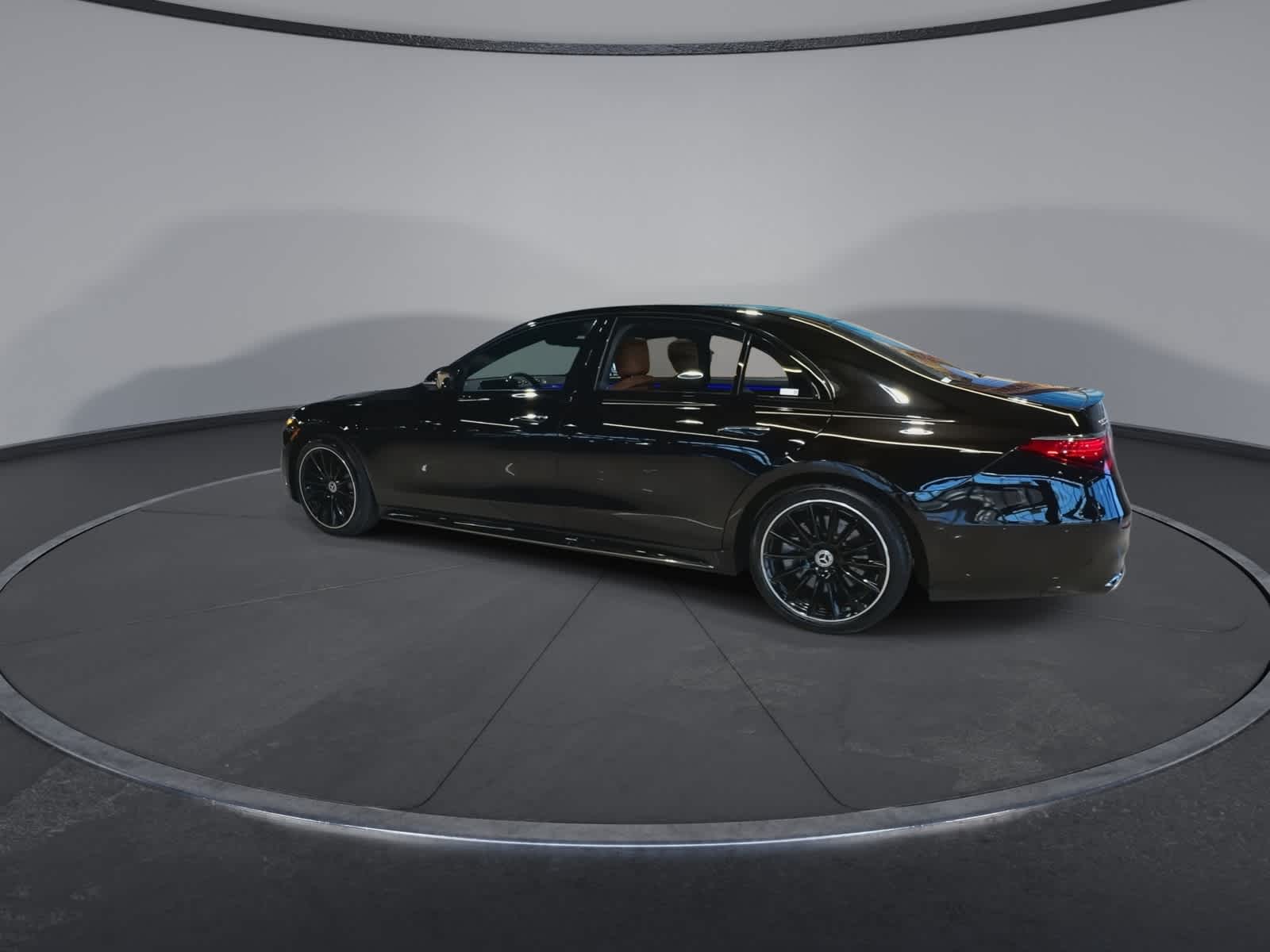 Thumbnail: 2023 Mercedes-Benz S-Class - 10