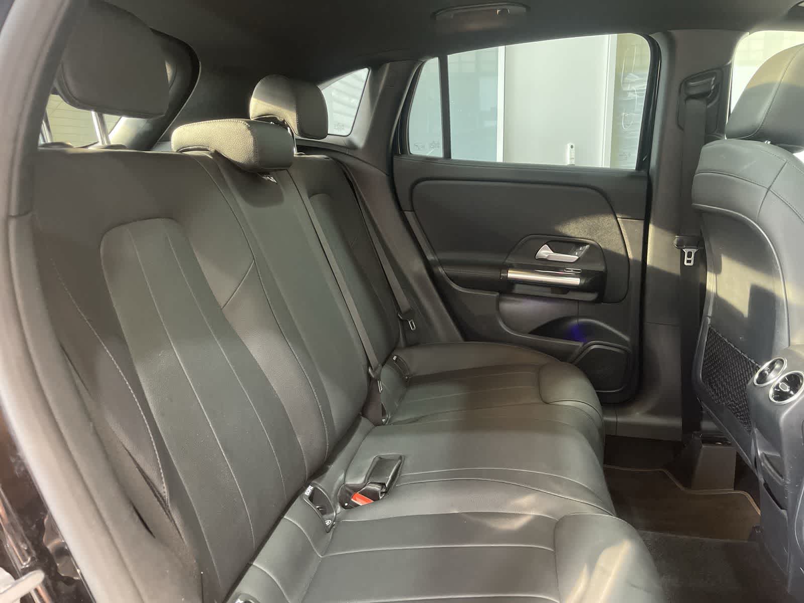 2021 Mercedes-Benz GLA 250 4MATIC 25
