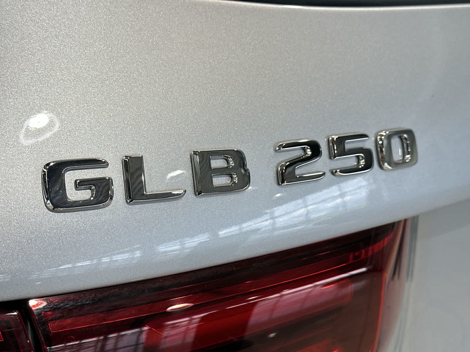 Thumbnail: 2026 Mercedes-Benz GLB - 19