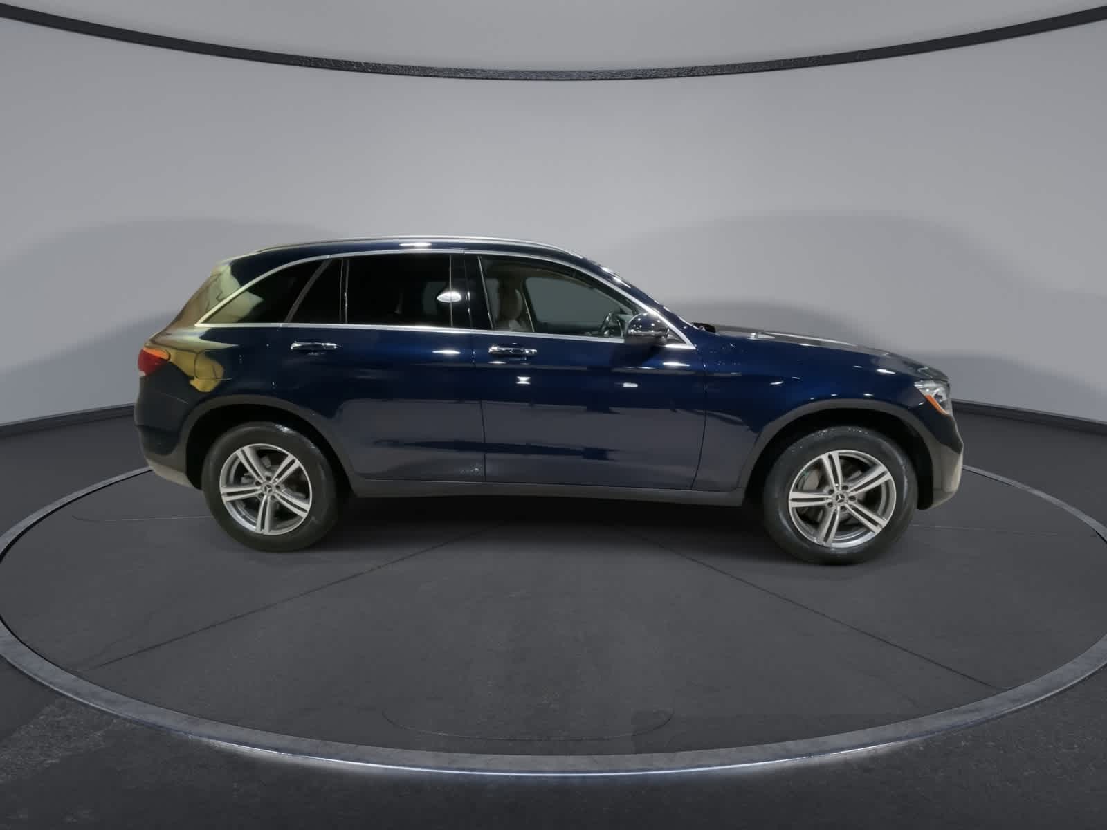 Thumbnail: 2022 Mercedes-Benz GLC - 13