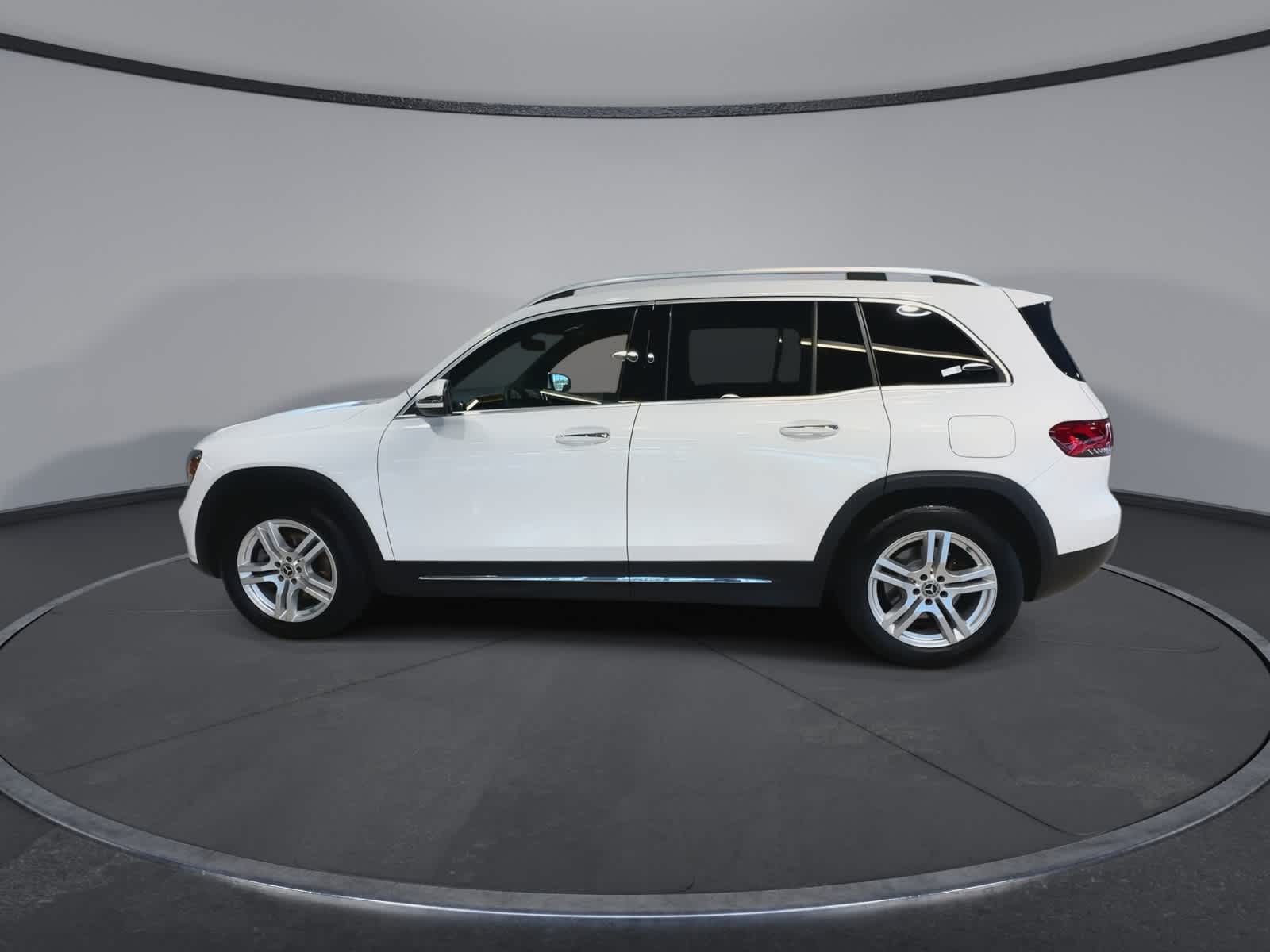 Thumbnail: 2020 Mercedes-Benz GLB - 7