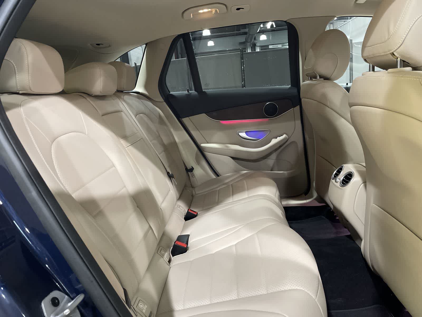 Thumbnail: 2022 Mercedes-Benz GLC - 25