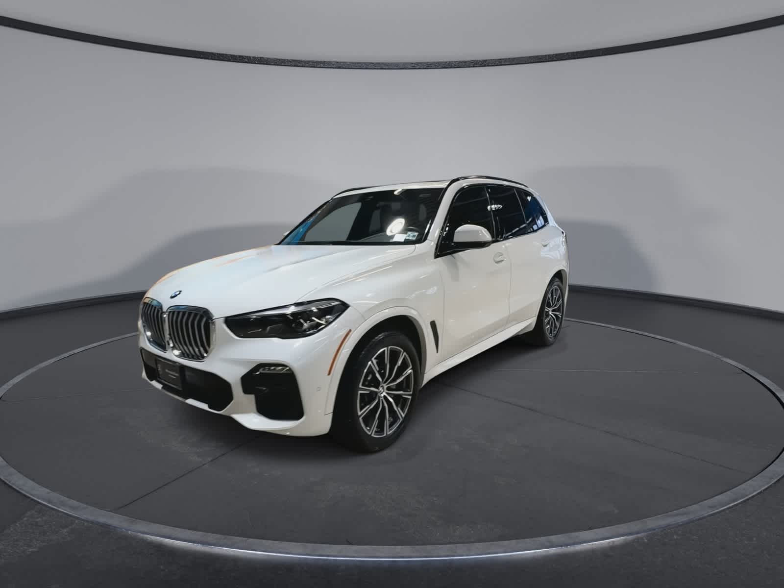 Thumbnail: 2021 BMW X5 - 5