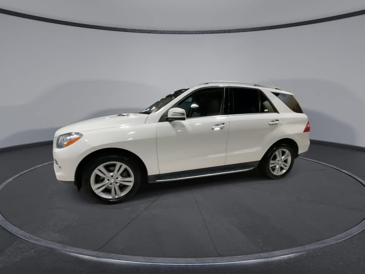 Thumbnail: 2013 Mercedes-Benz M-Class - 7