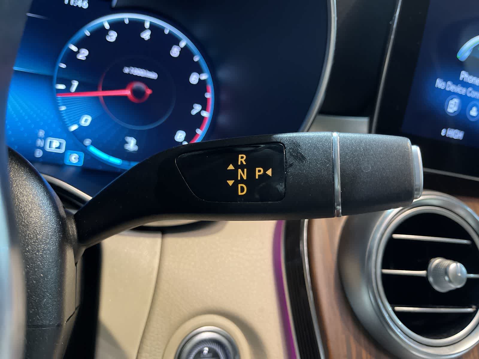 Thumbnail: 2022 Mercedes-Benz GLC - 29