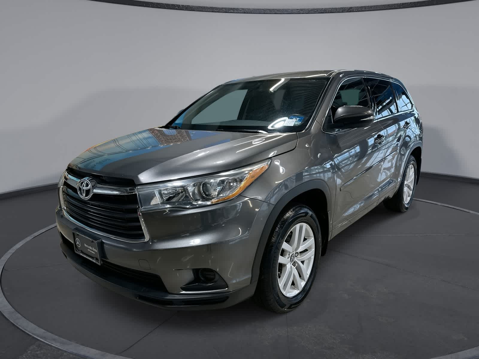 2016 Toyota Highlander LE -
                  Paramus, NJ