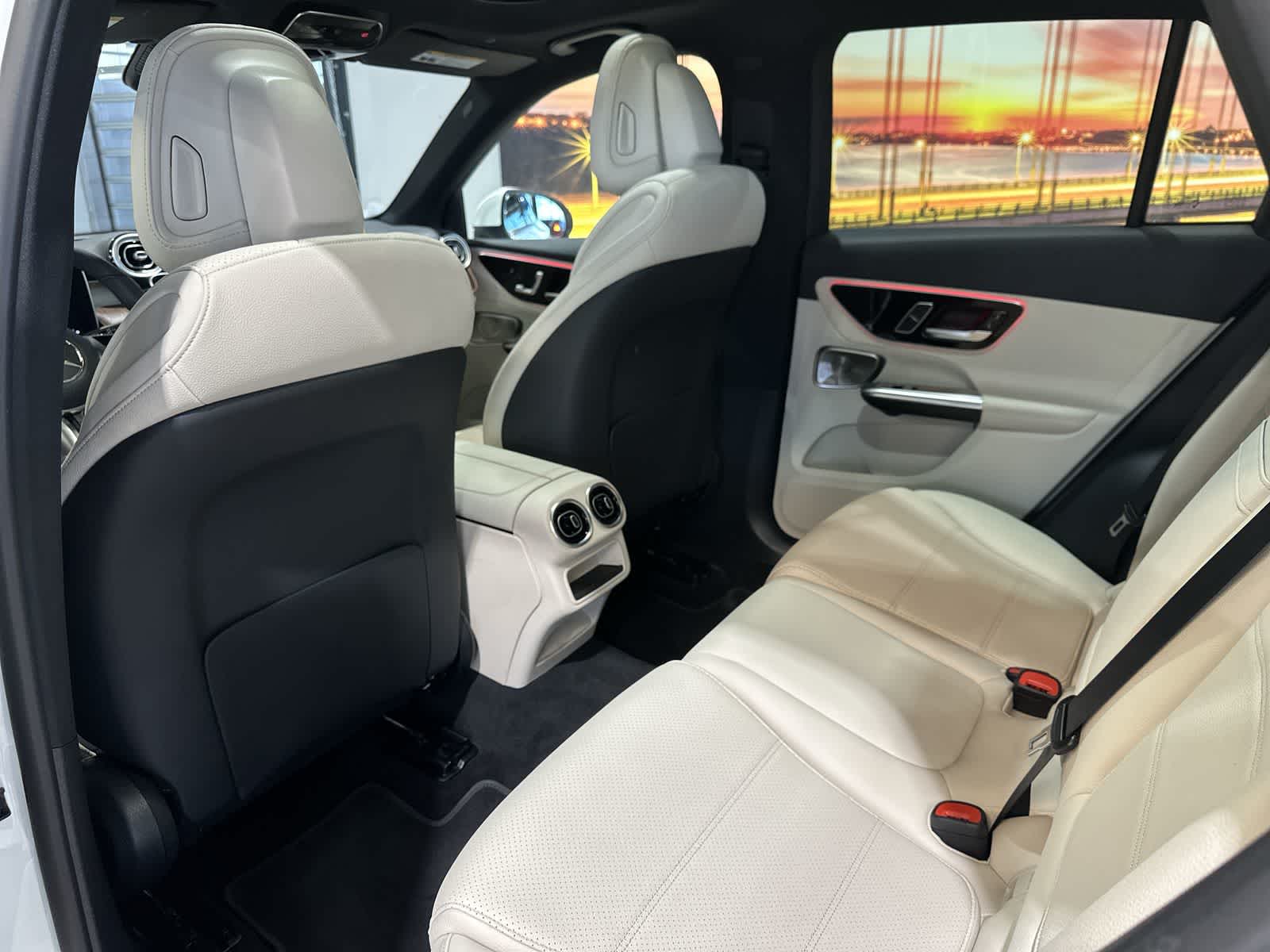 Thumbnail: 2026 Mercedes-Benz GLC - 24