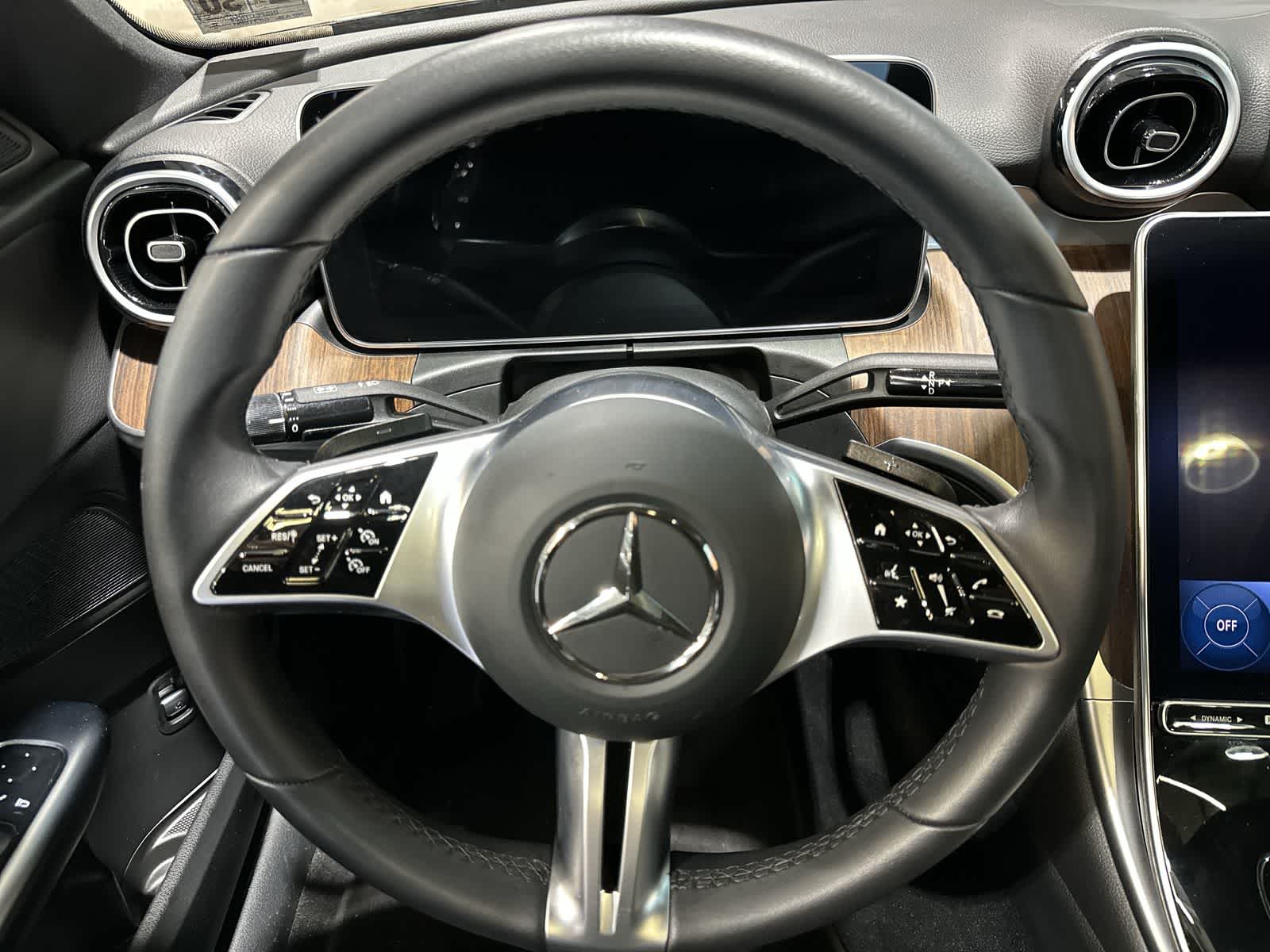 Thumbnail: 2025 Mercedes-Benz C-Class - 27