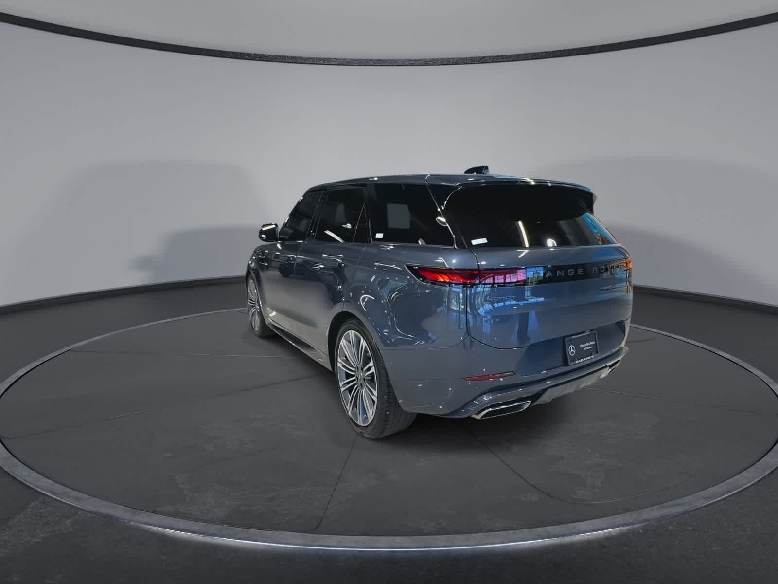 Thumbnail: 2025 Land Rover Range Rover Sport - 9