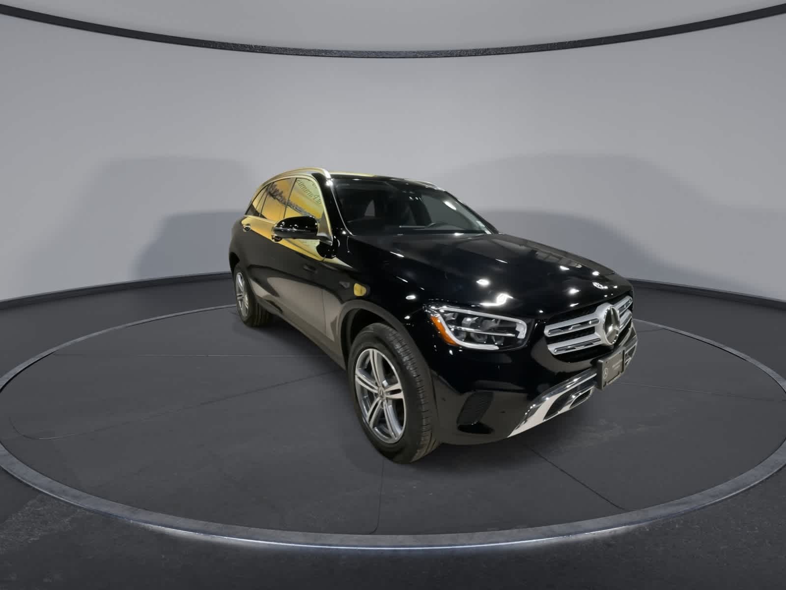 Thumbnail: 2022 Mercedes-Benz GLC - 3