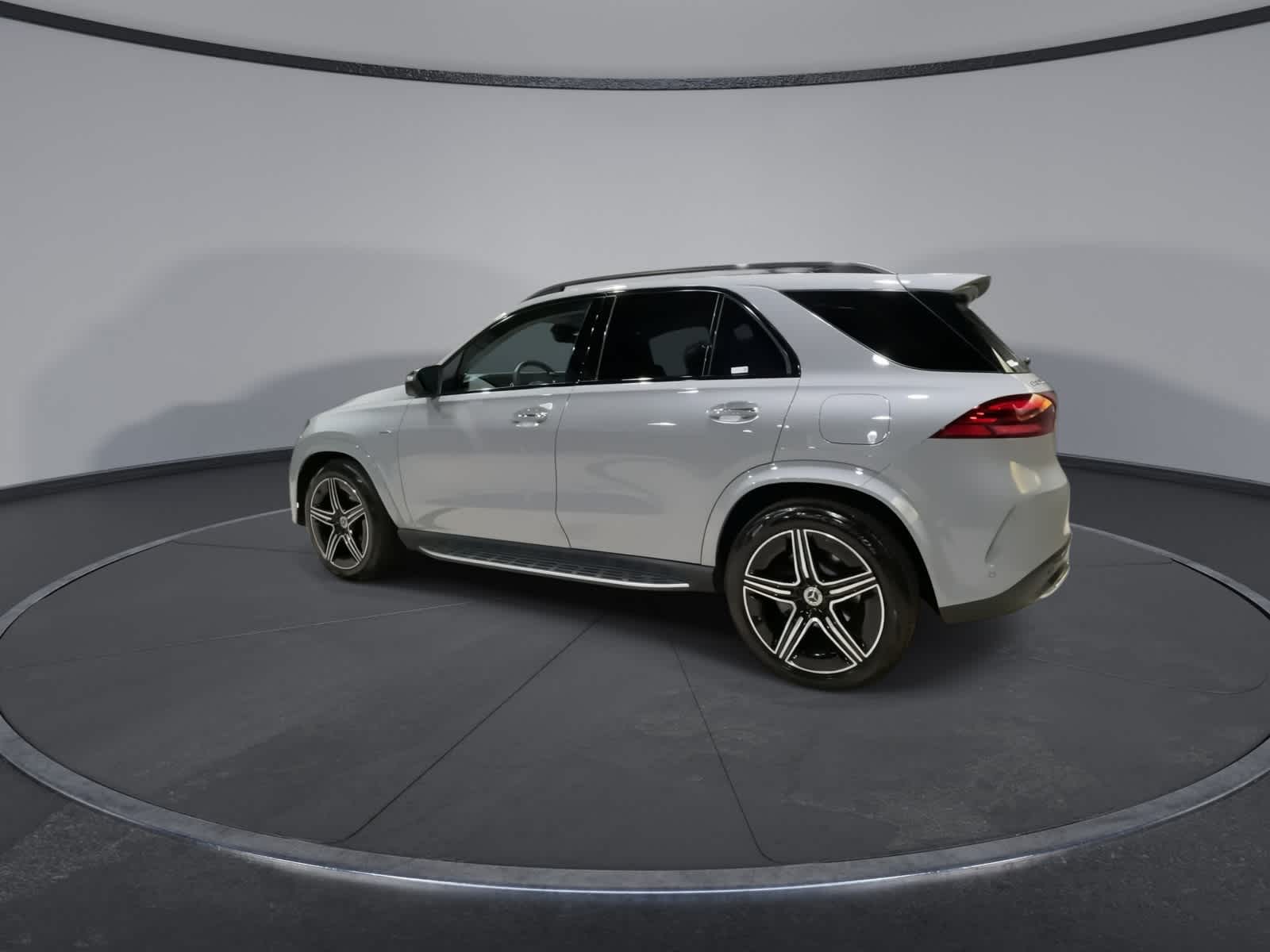 Thumbnail: 2025 Mercedes-Benz GLE - 8