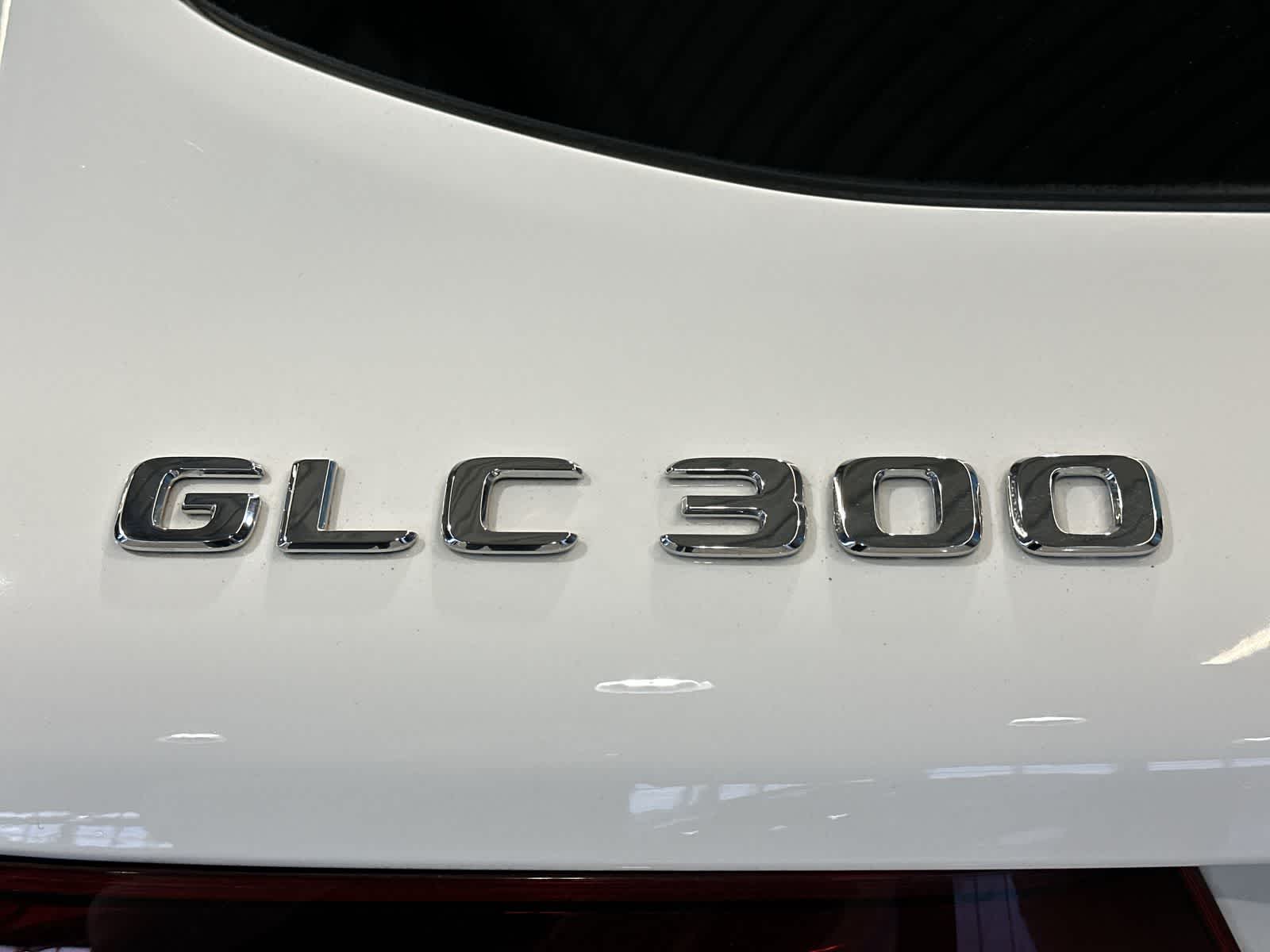 Thumbnail: 2022 Mercedes-Benz GLC - 19
