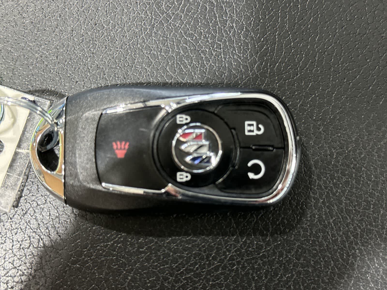 Thumbnail: 2020 Buick Encore GX - 32