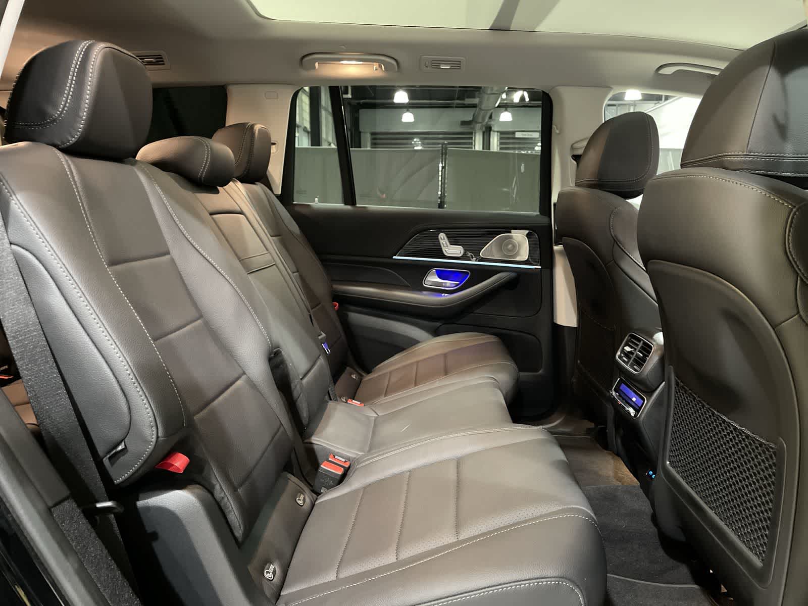 Thumbnail: 2025 Mercedes-Benz GLS - 25