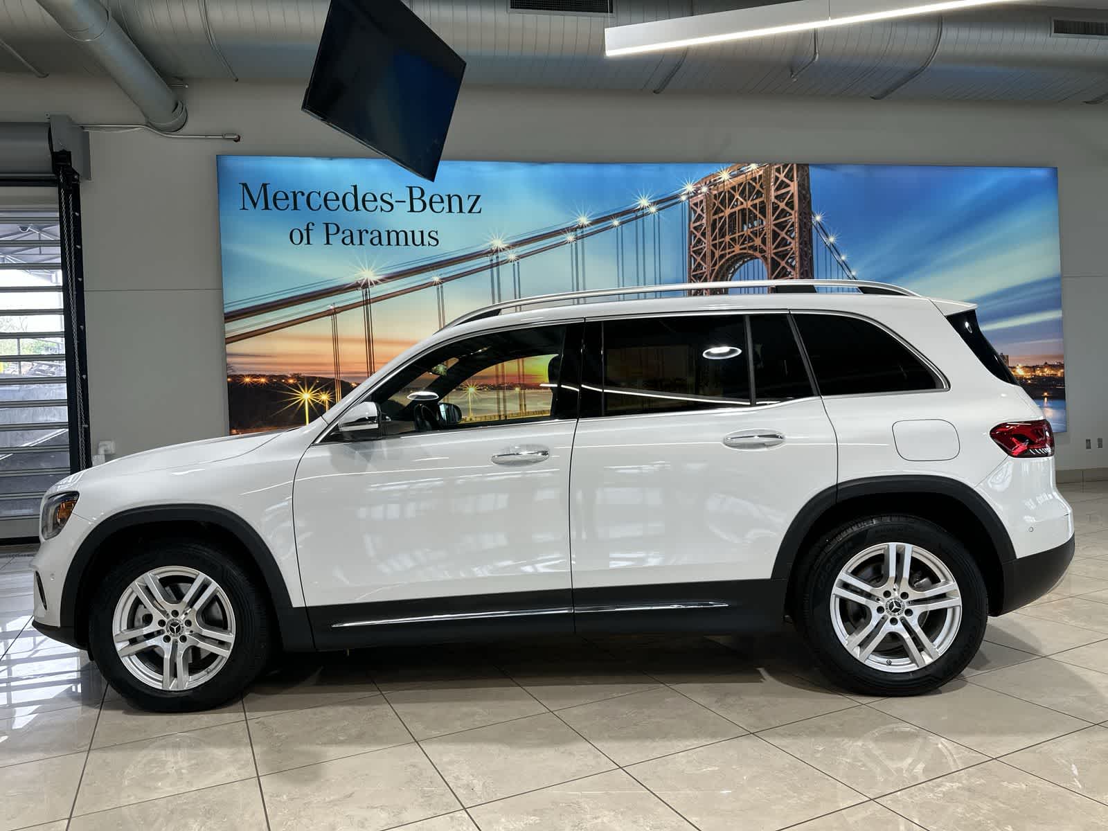 Thumbnail: 2020 Mercedes-Benz GLB - 15