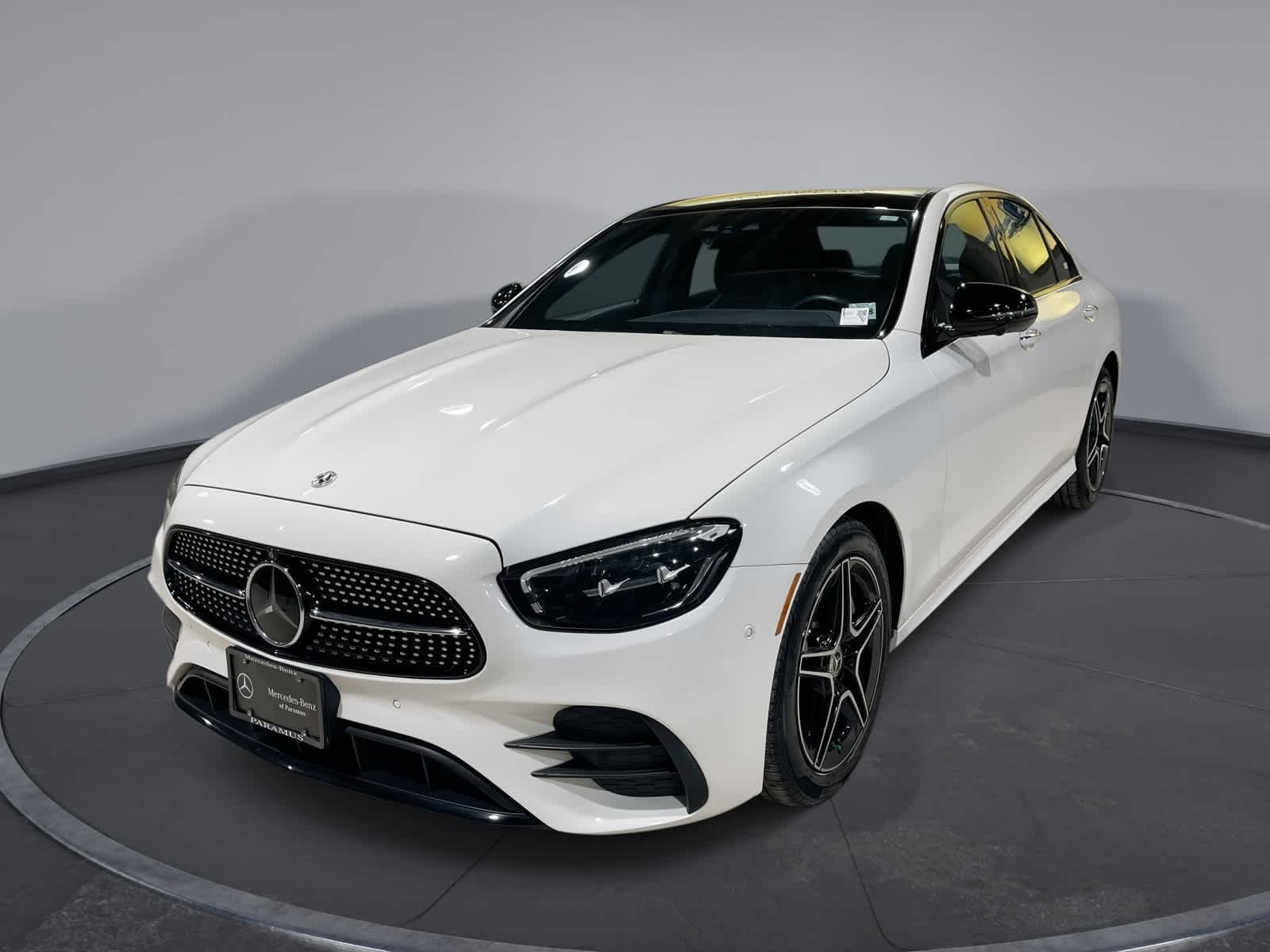 Thumbnail: 2023 Mercedes-Benz E-Class - 1