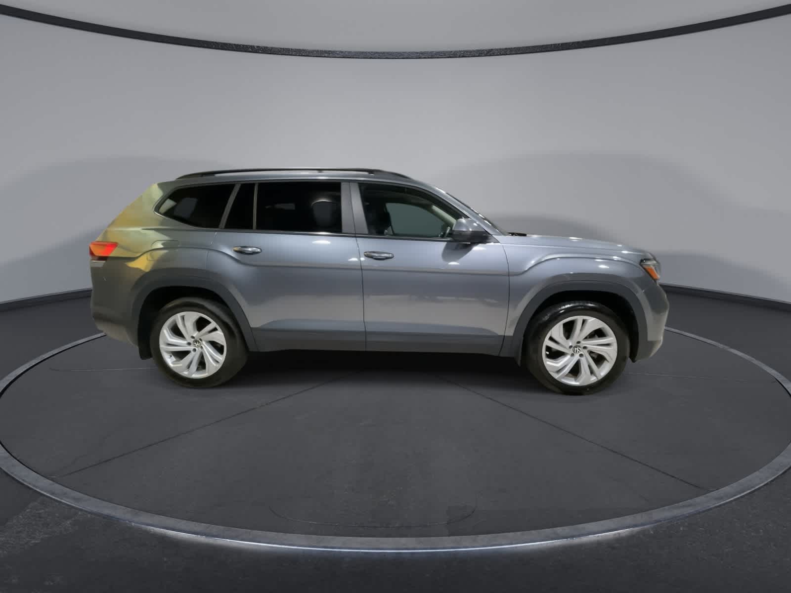 Thumbnail: 2022 Volkswagen Atlas - 13