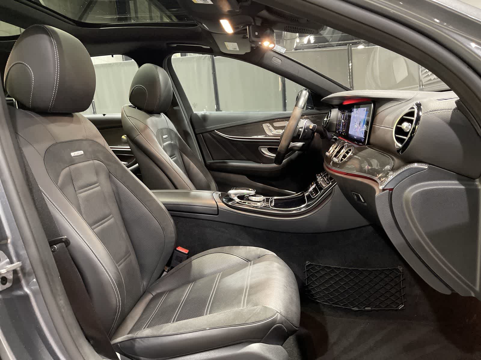 Thumbnail: 2018 Mercedes-Benz E-Class - 26