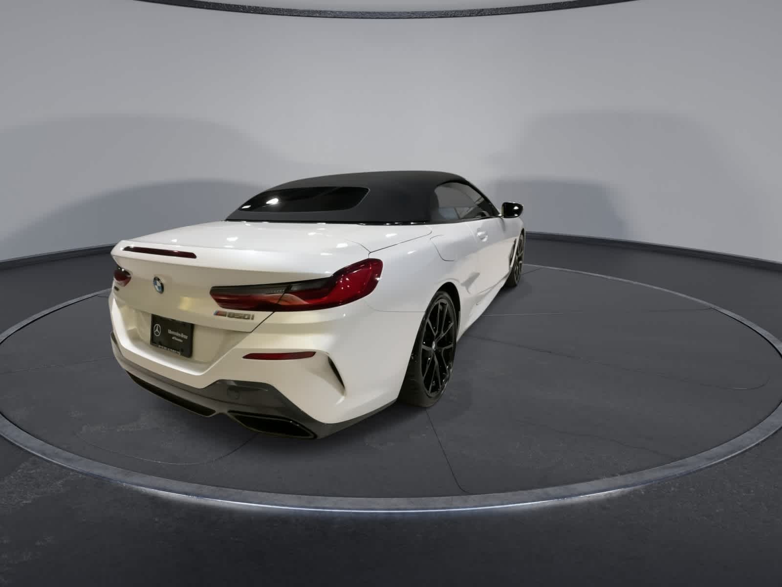 Thumbnail: 2019 BMW 8 Series - 11