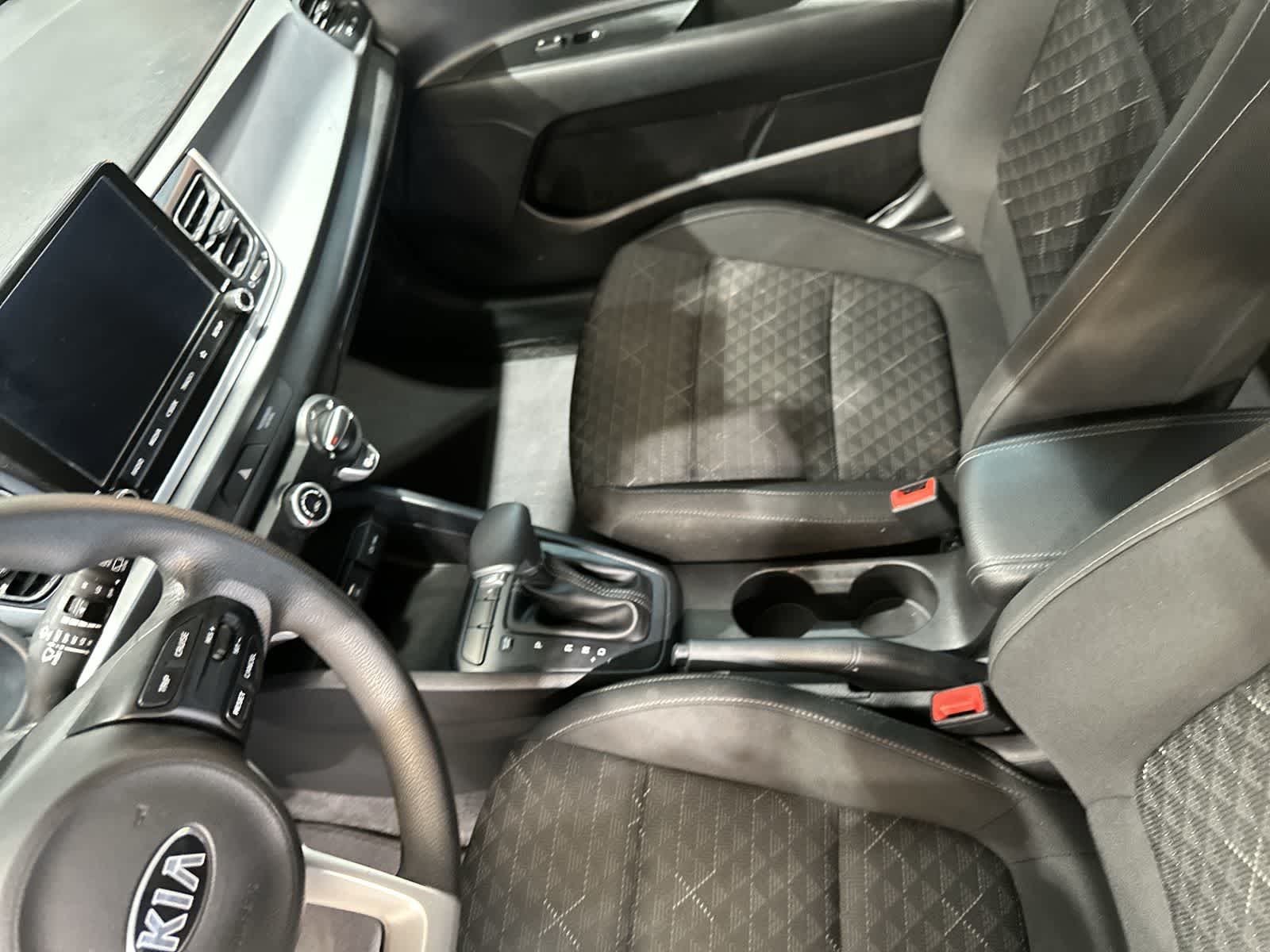 Thumbnail: 2022 Kia Rio - 28