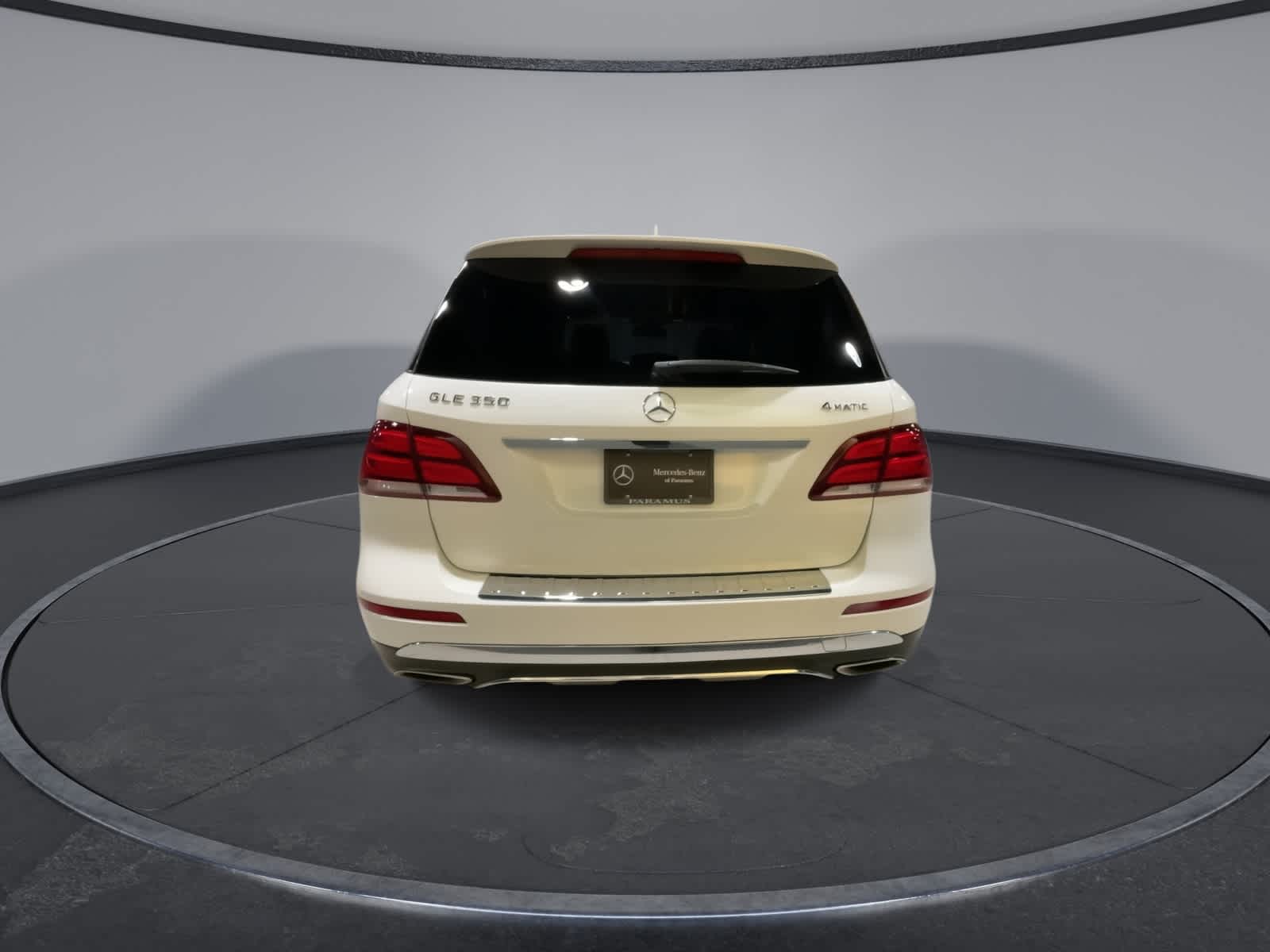 Thumbnail: 2016 Mercedes-Benz GLE - 9